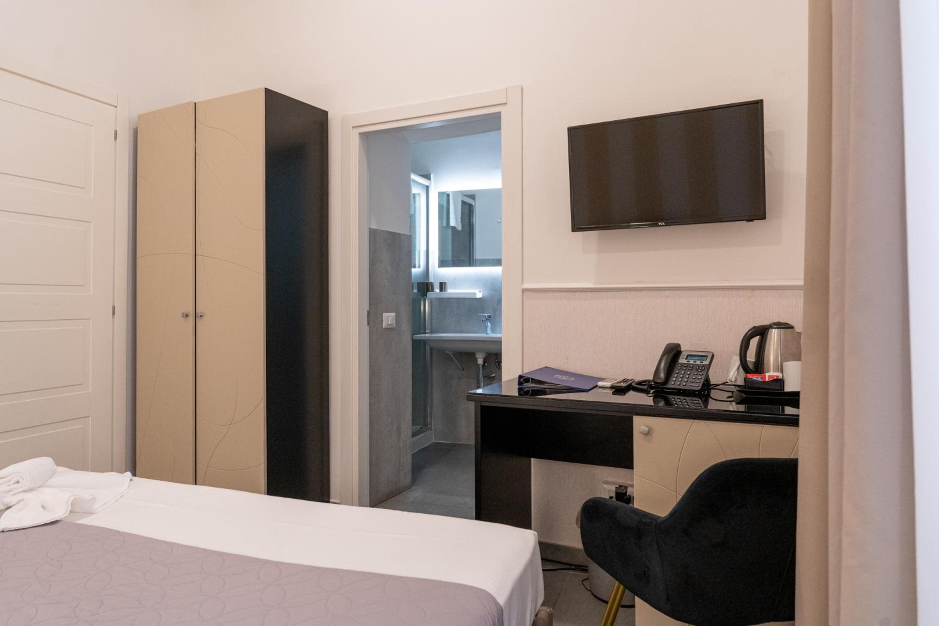 Economy Double Room