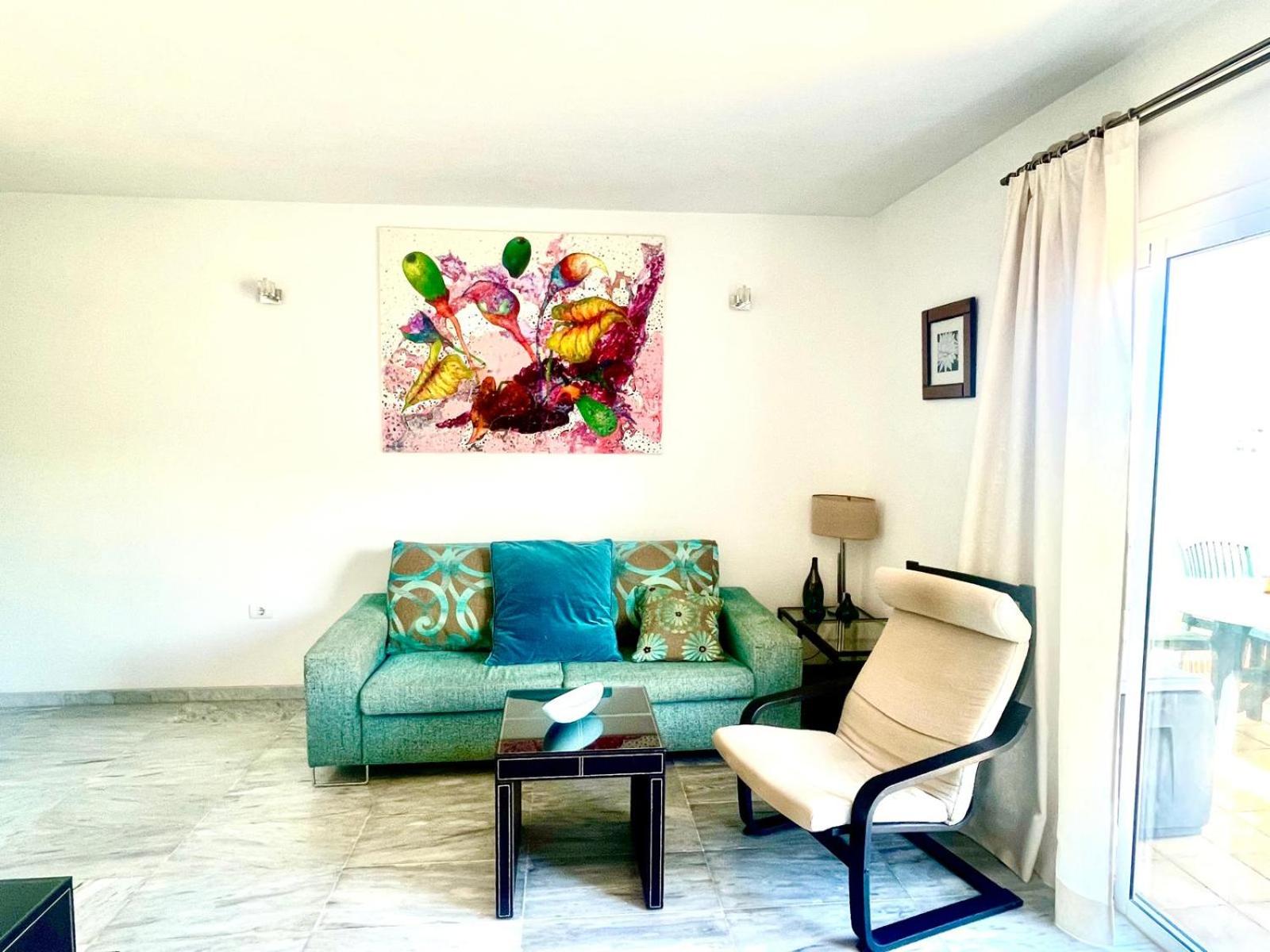 Apartamento de una habitación con vista al mar