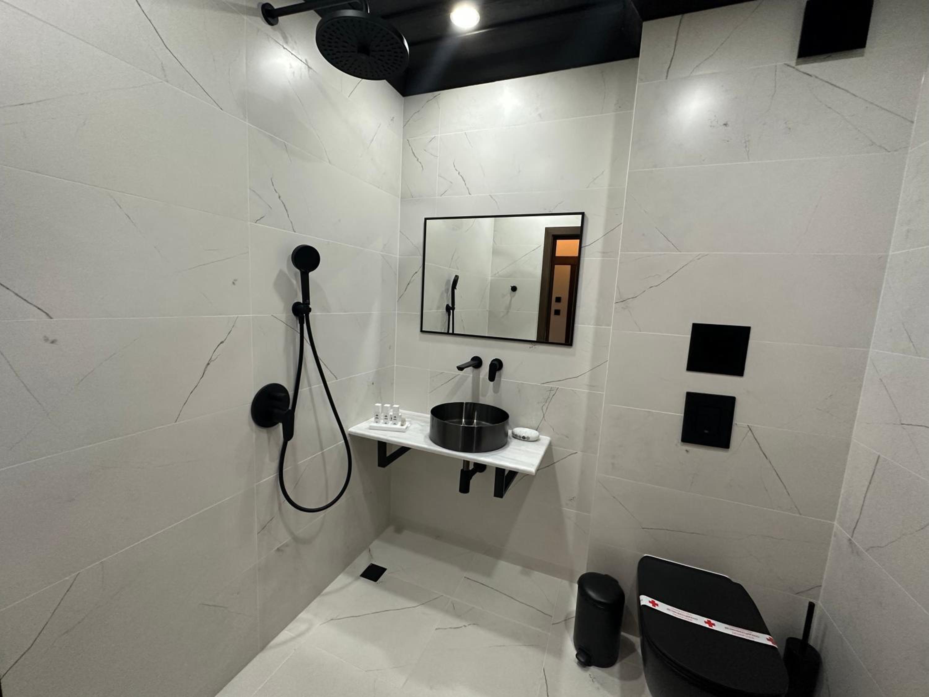 Deluxe Double Room - Photo 6