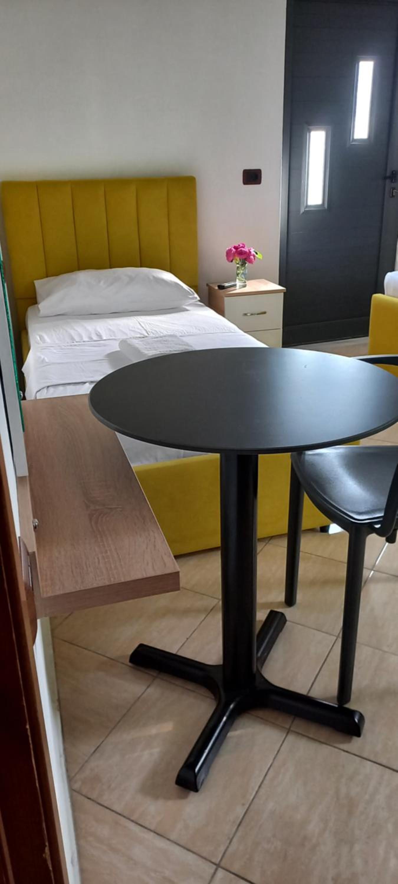 Deluxe Double Room (2 Adults + 1 Child) photo 1