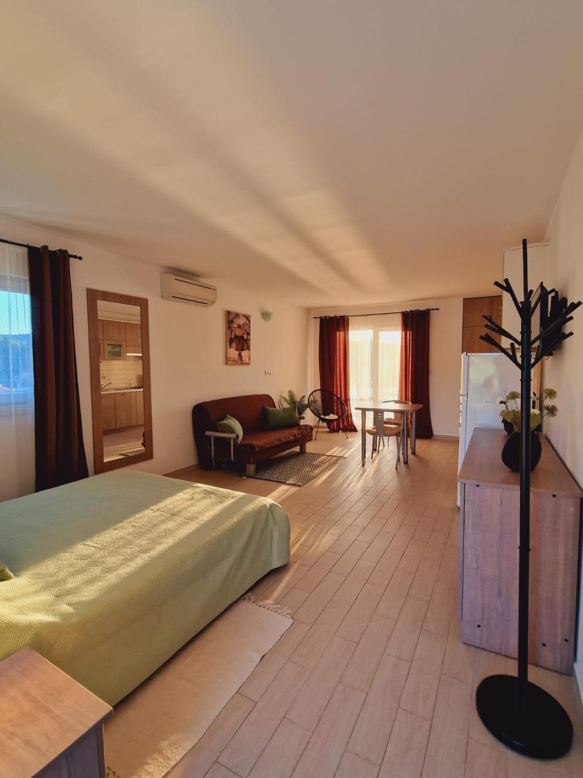 Studio with Sea View