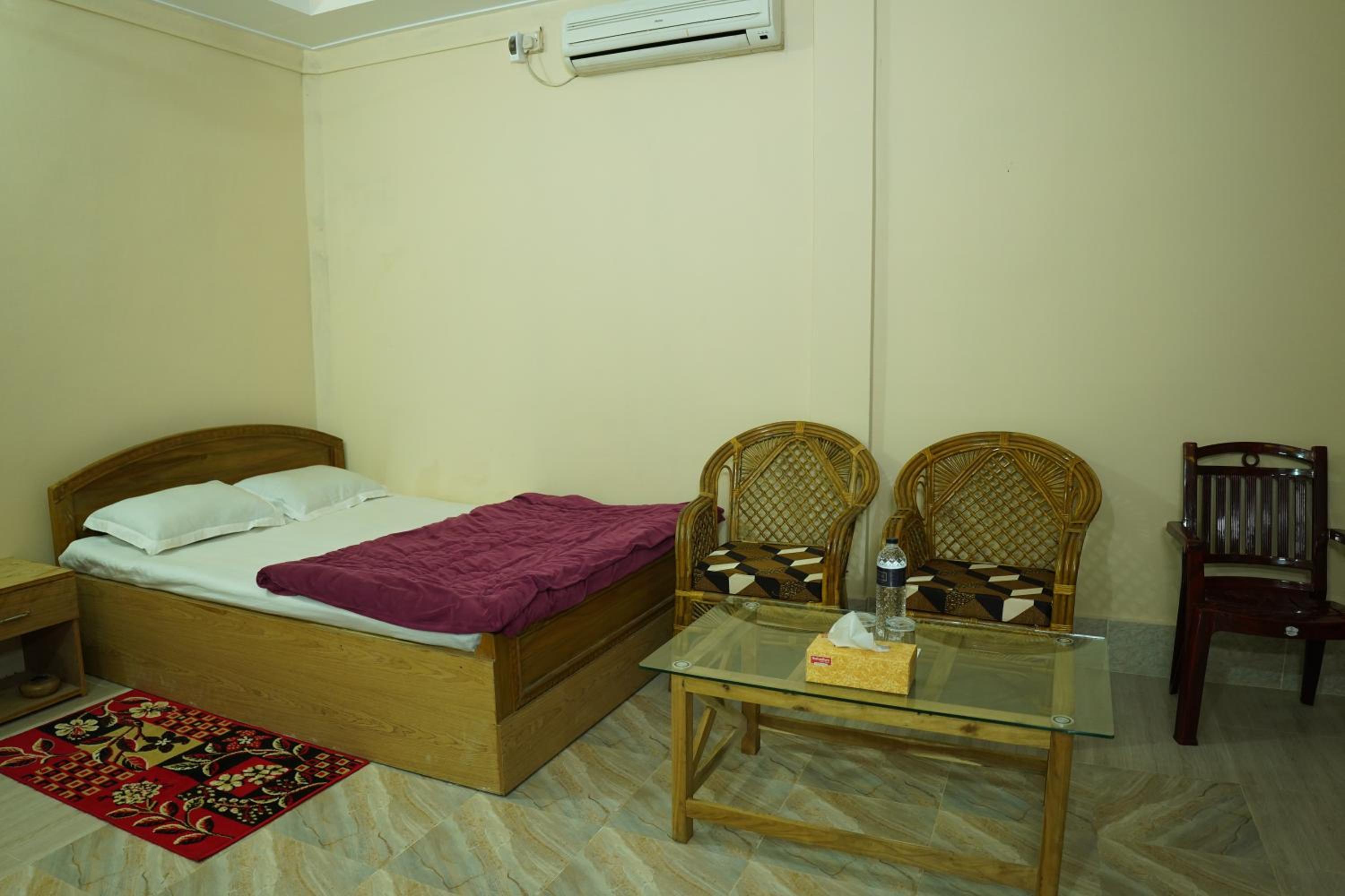 Family Room photo 1