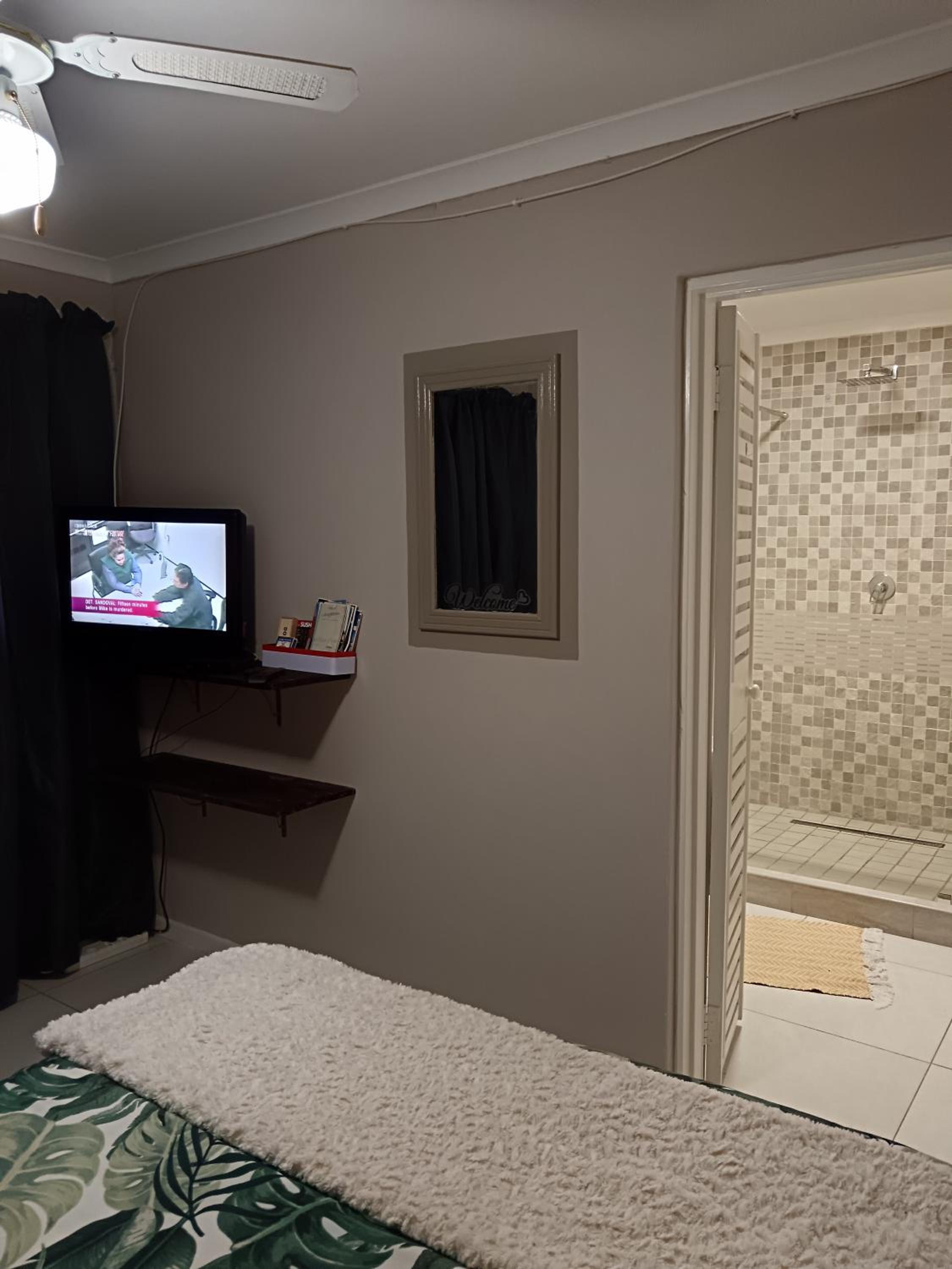 One-Bedroom Apartment - Photo 25