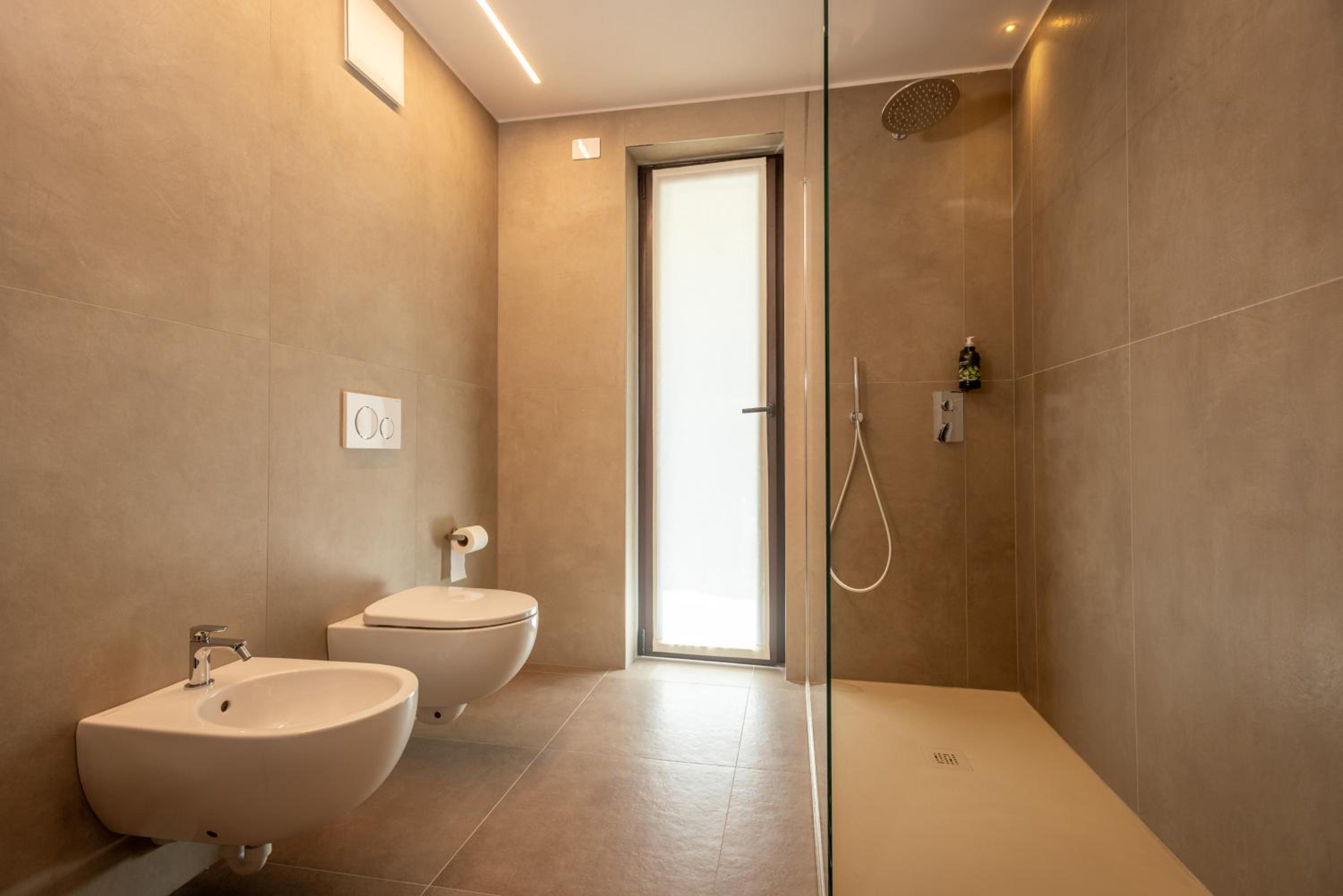 Two-Bedroom Apartment - Photo 6