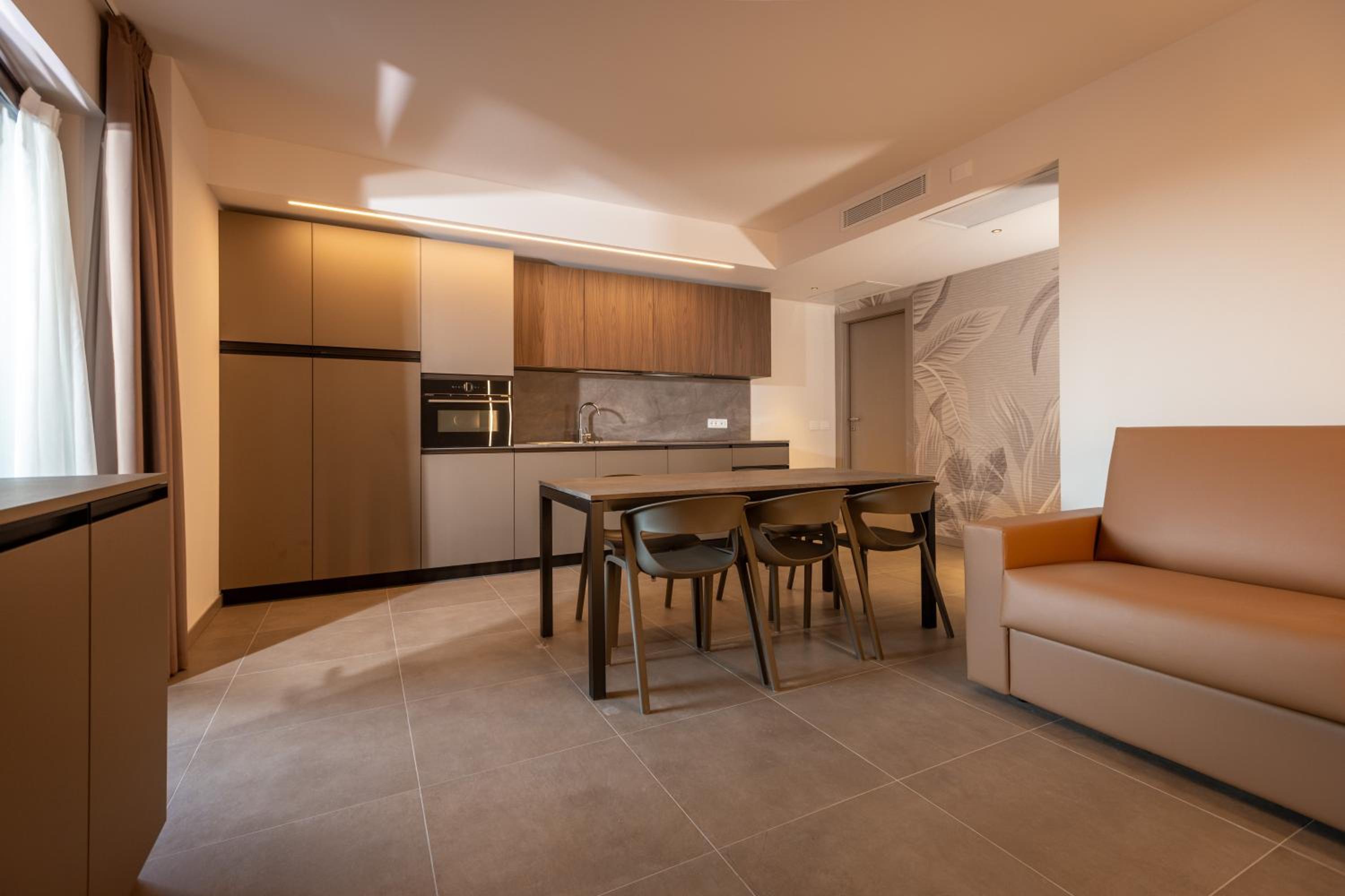 Two-Bedroom Apartment - Photo 3