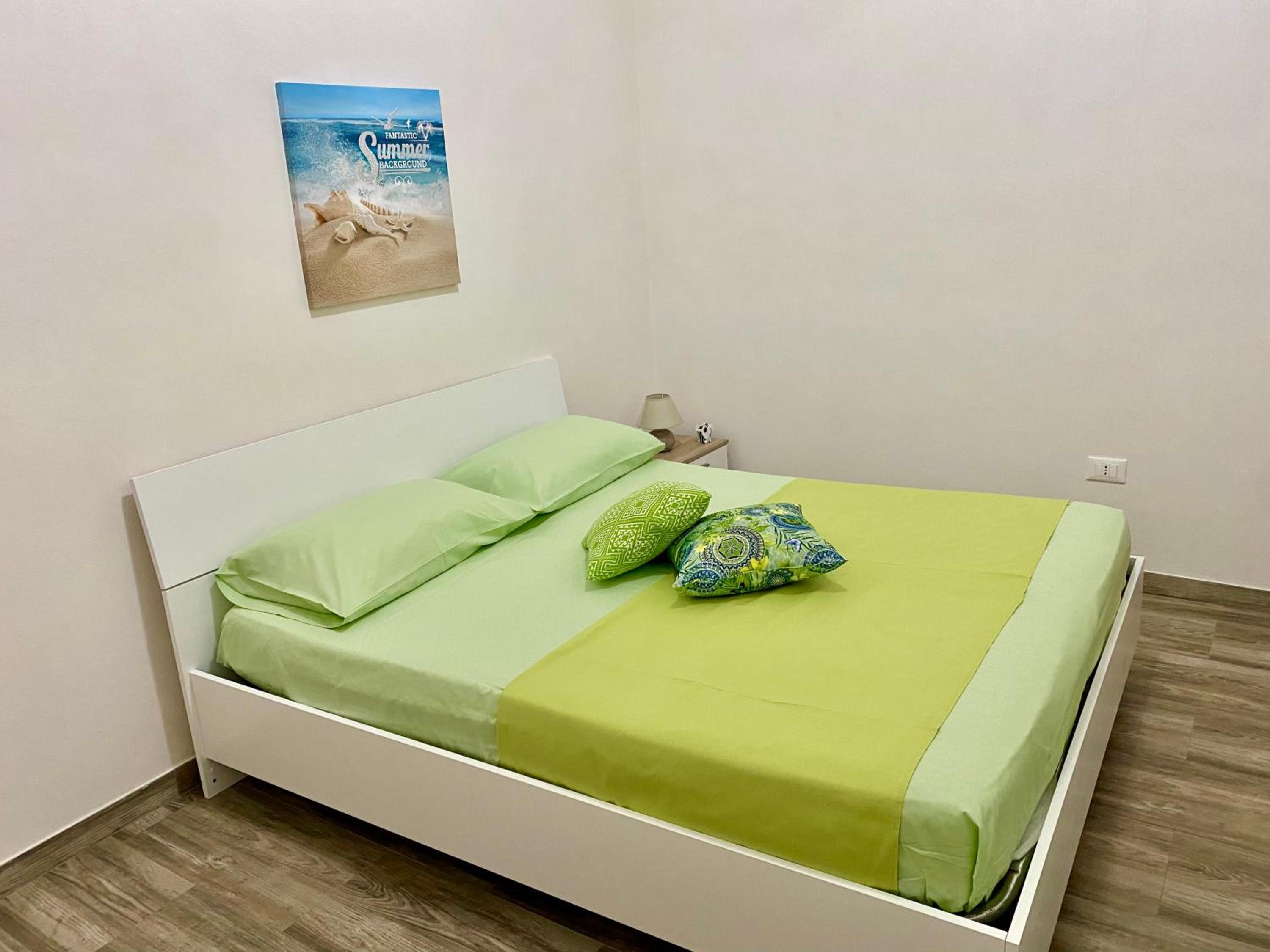 Two-Bedroom House - Photo 6