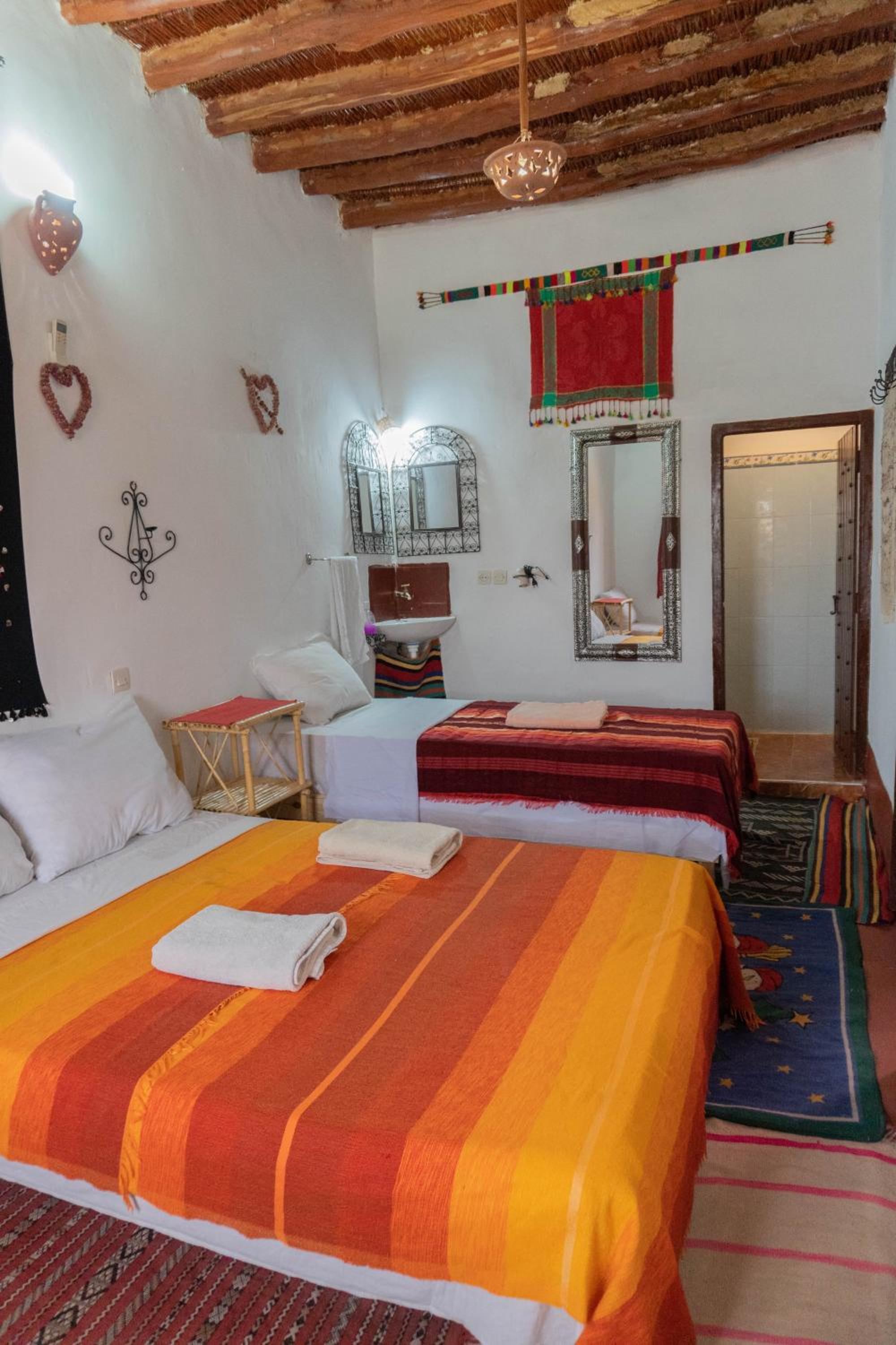 Standard Triple Room - Photo 4
