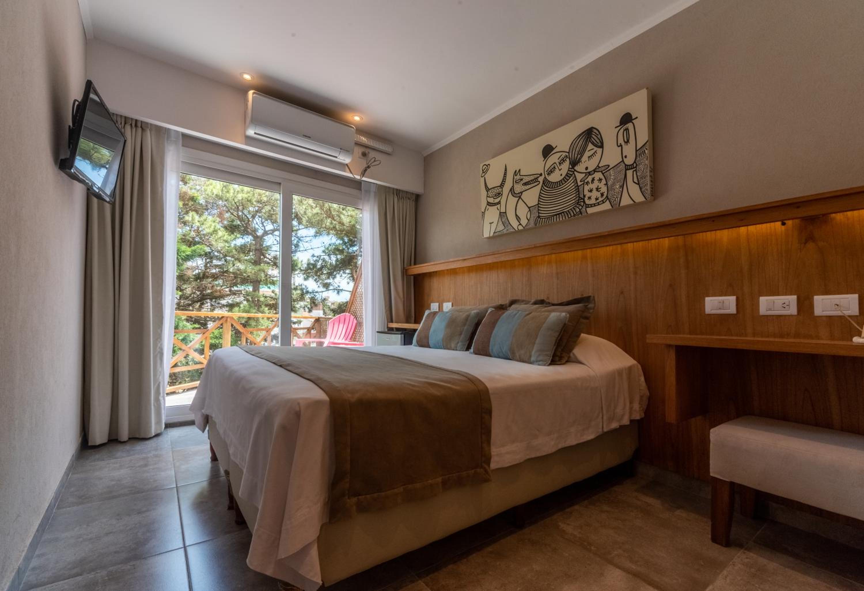 Quadruple Room with Balcony photo 1