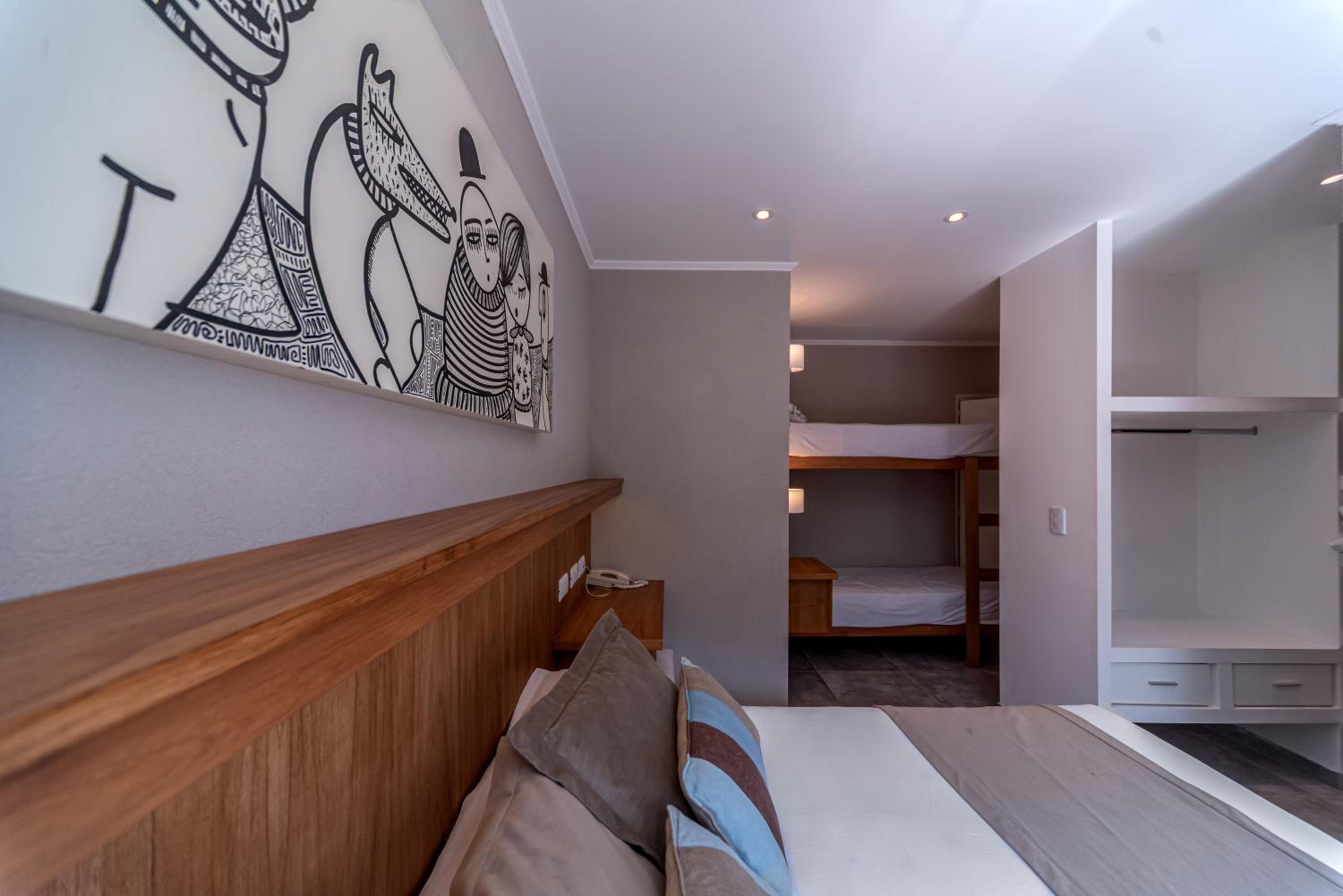 Quadruple Room with Balcony photo 2