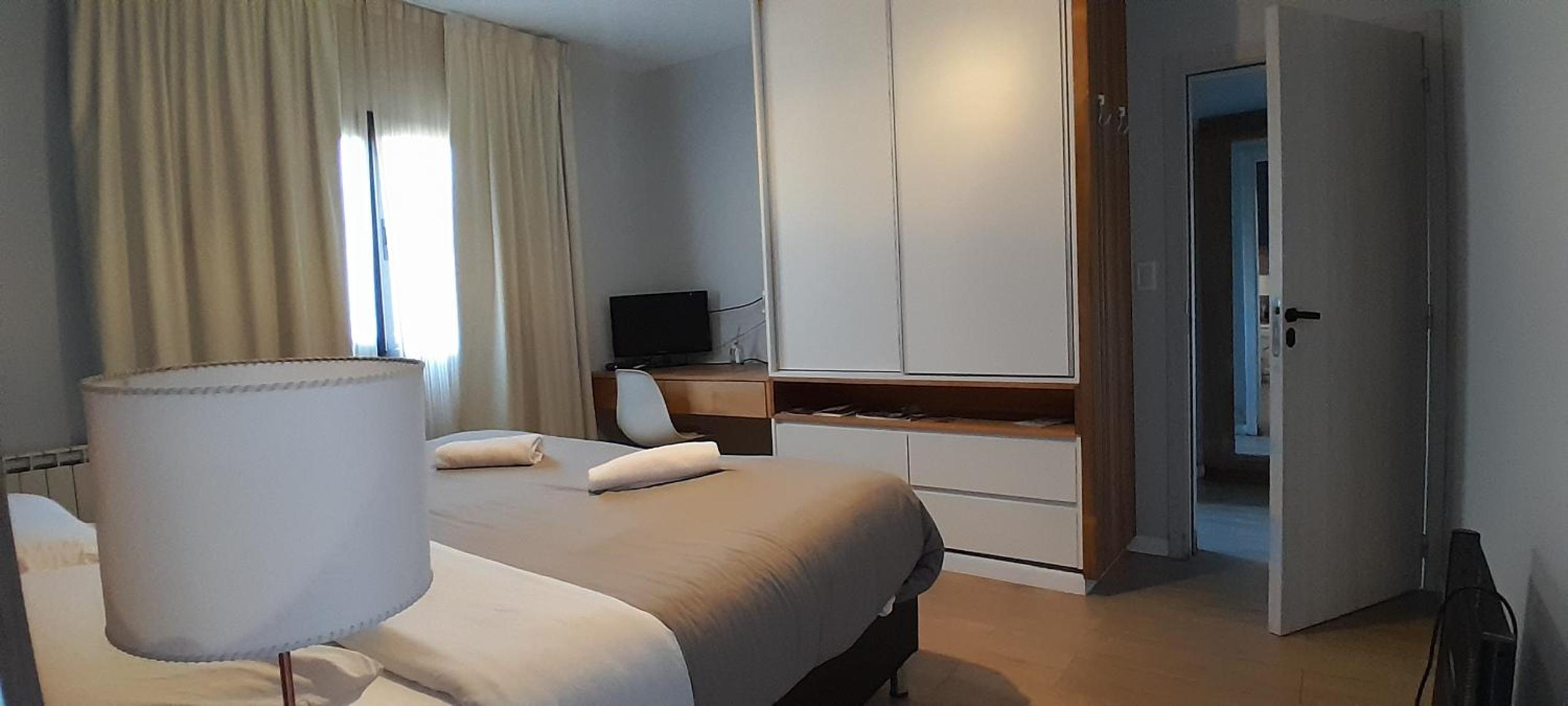Deluxe King Room photo 1