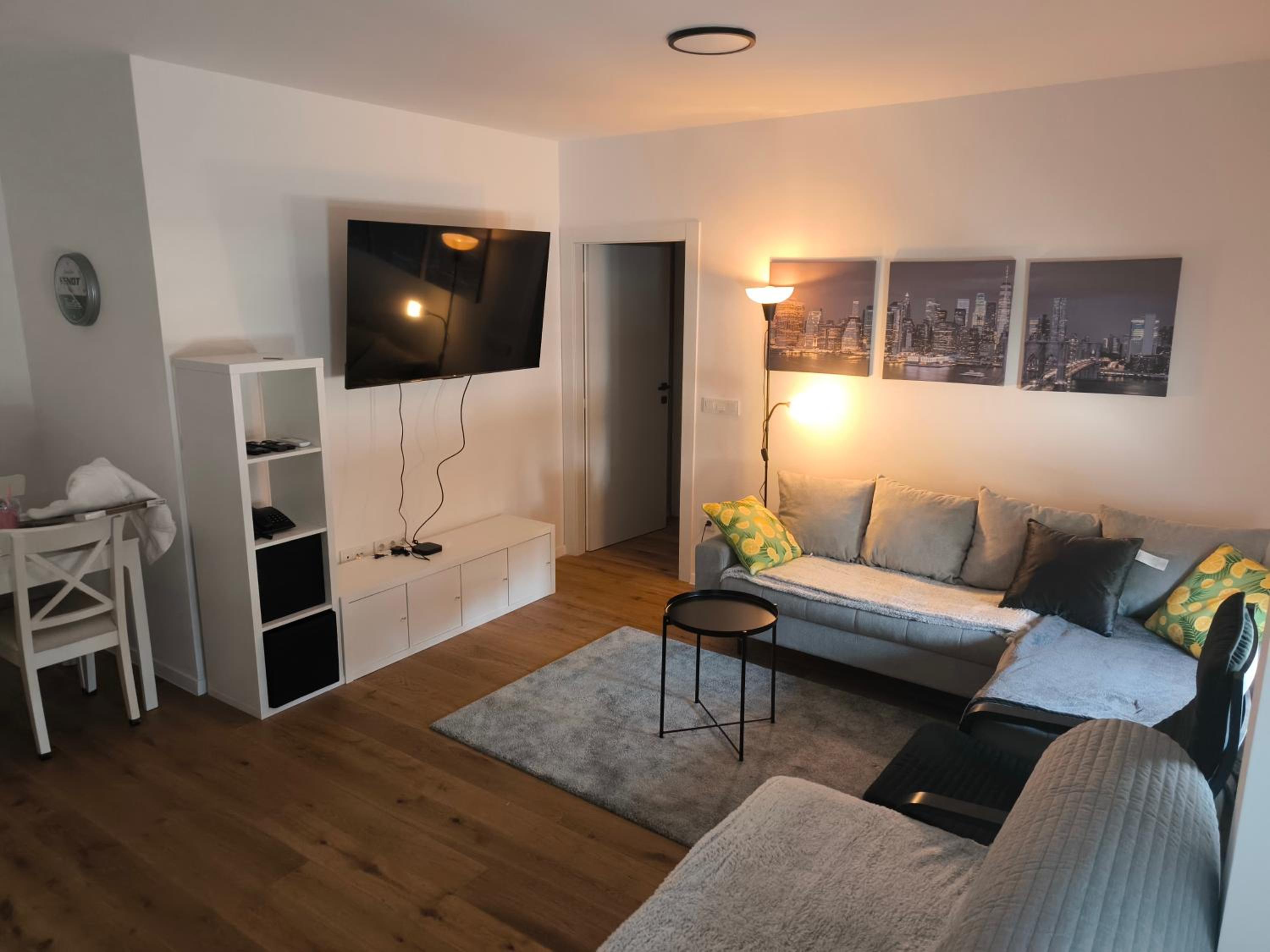 One-Bedroom Apartment
