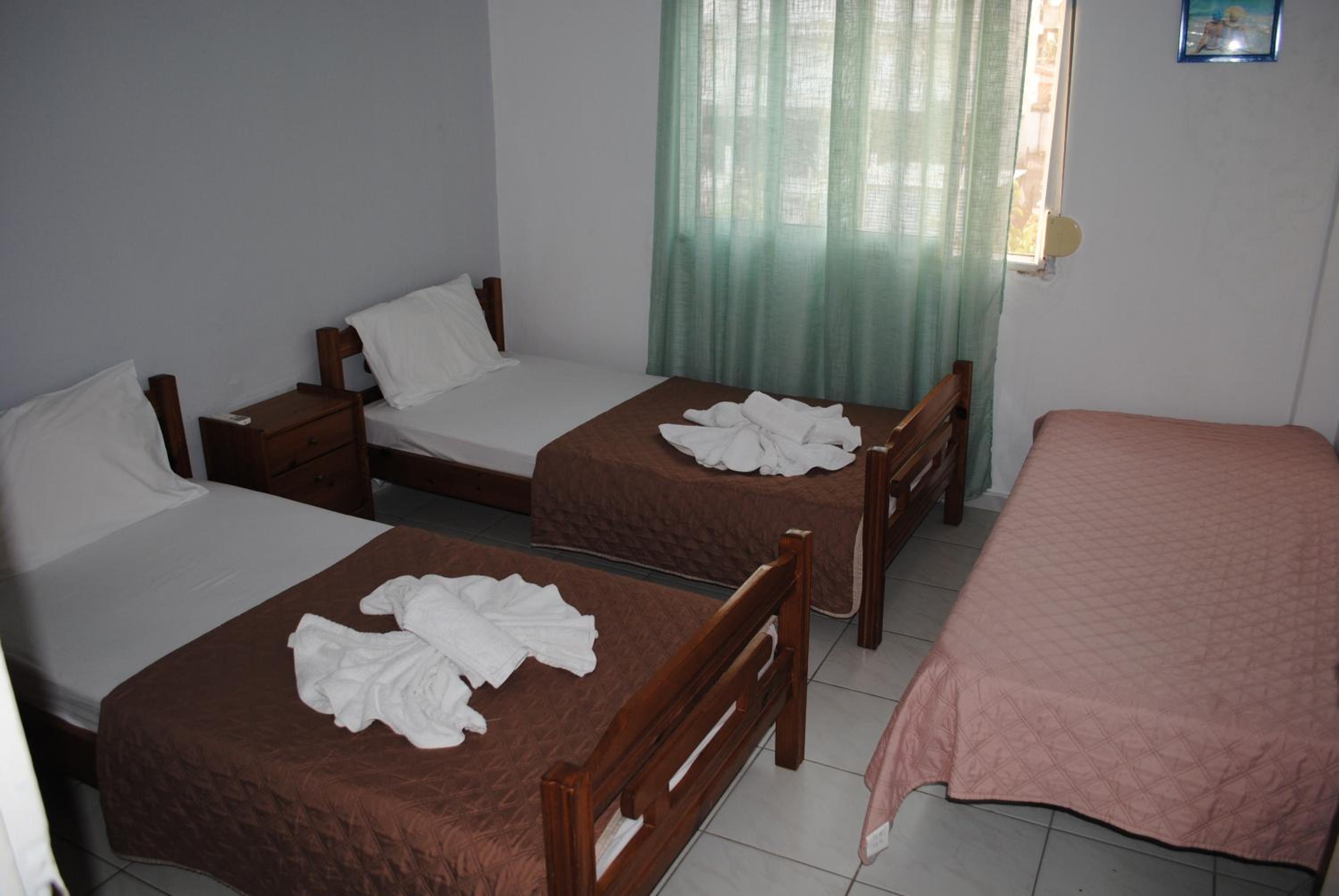 Two-Bedroom Apartment with Balcony - Photo 5