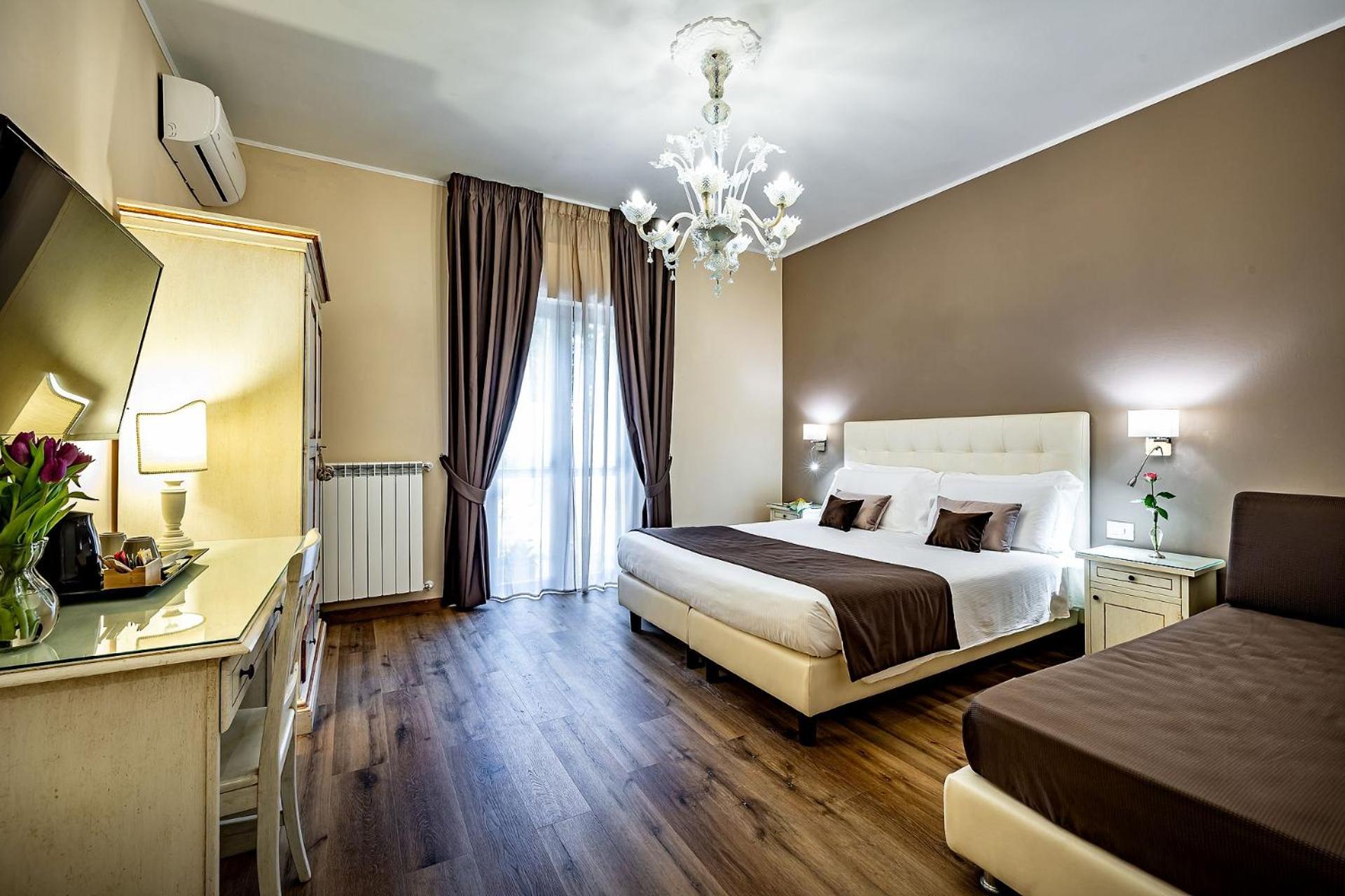 Comfort Triple Room