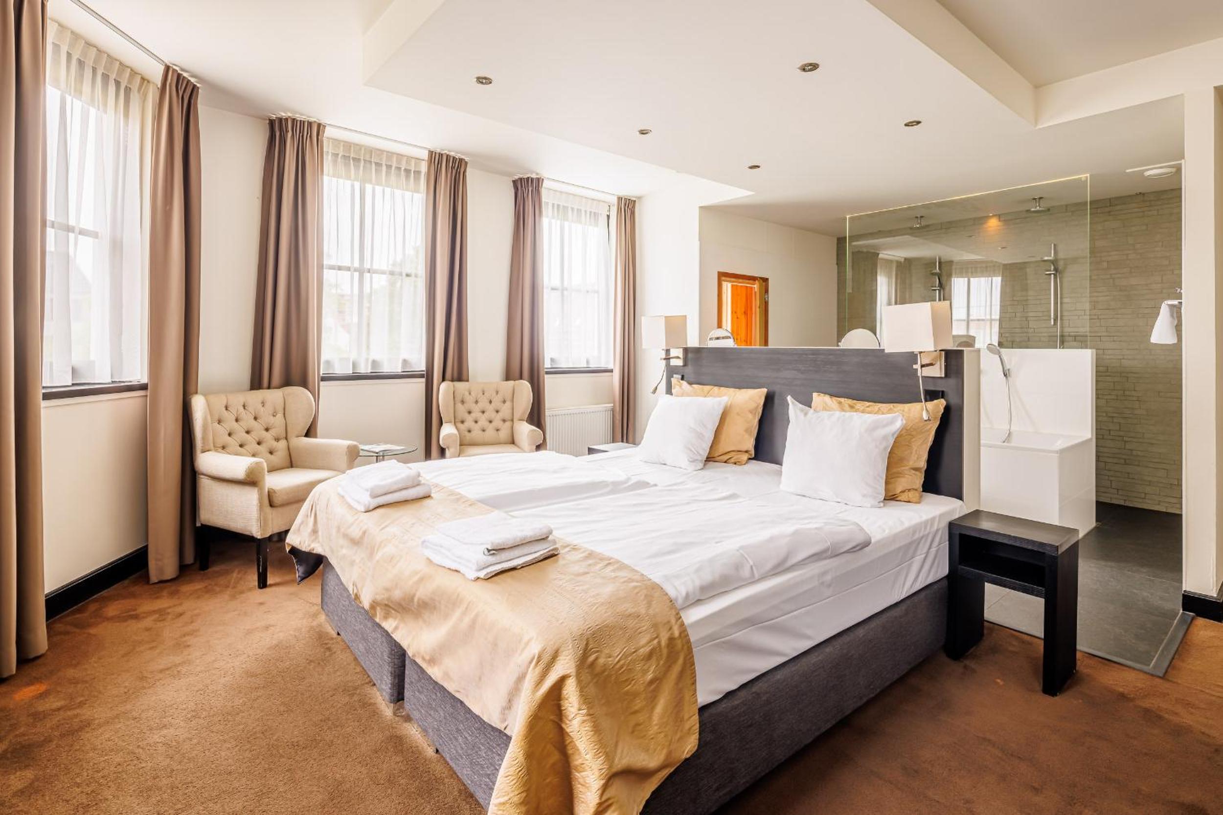 Executive Room photo 2