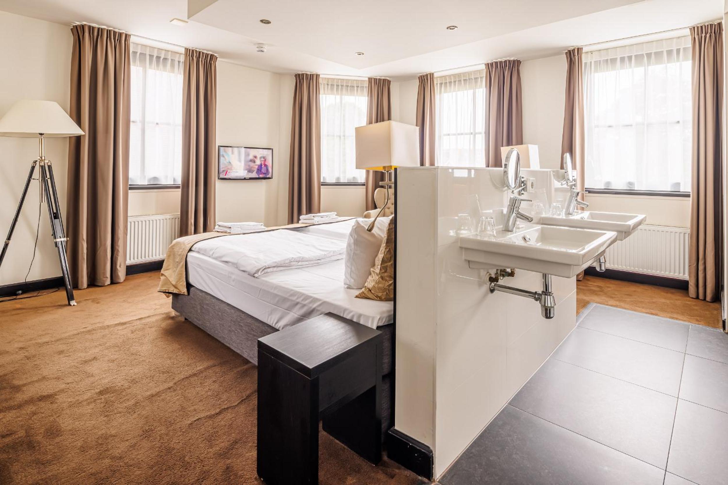 Executive Room photo 3