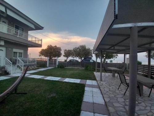 Triple Room with Sea View - Photo 15
