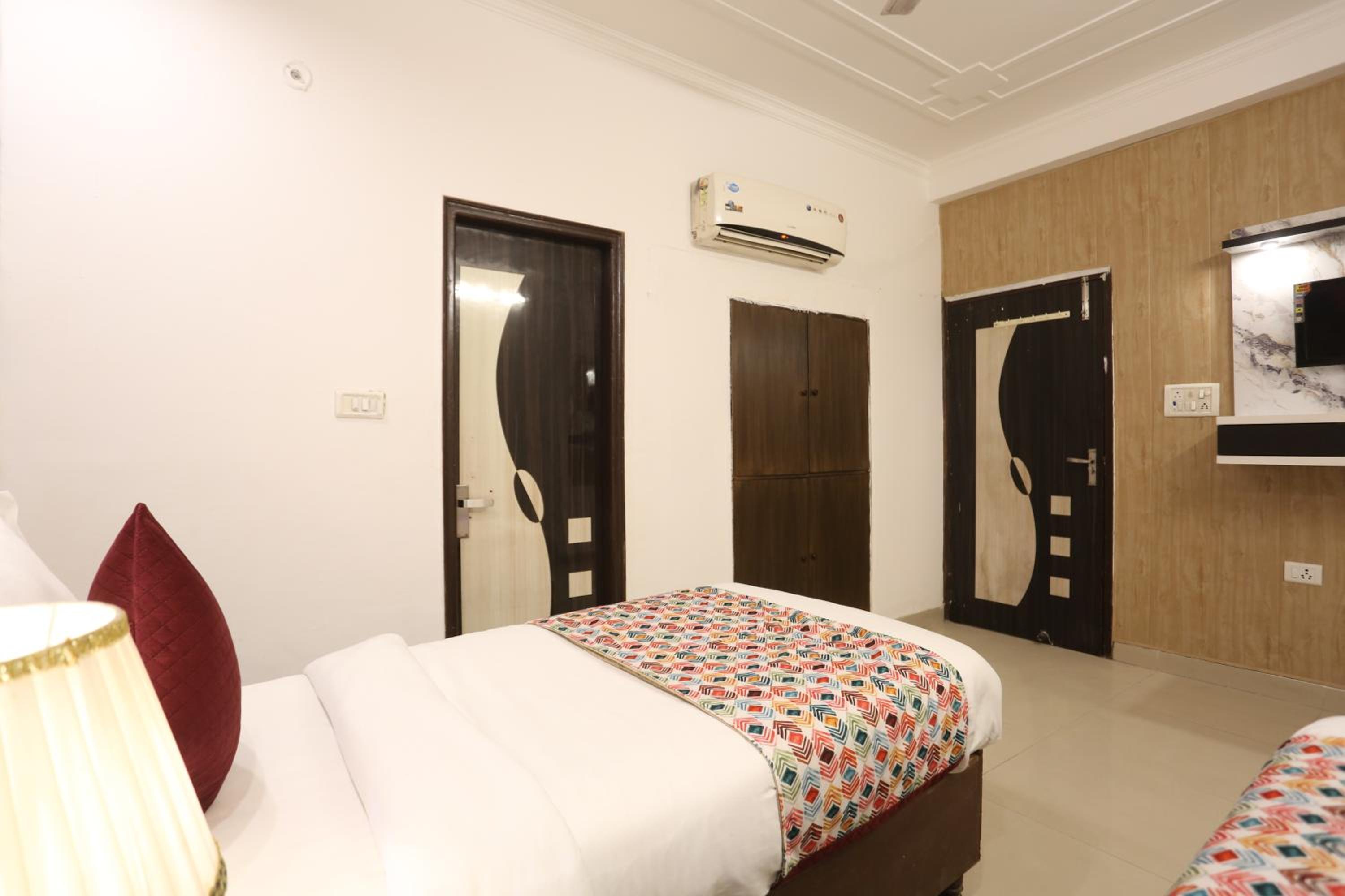 Classic Triple Room