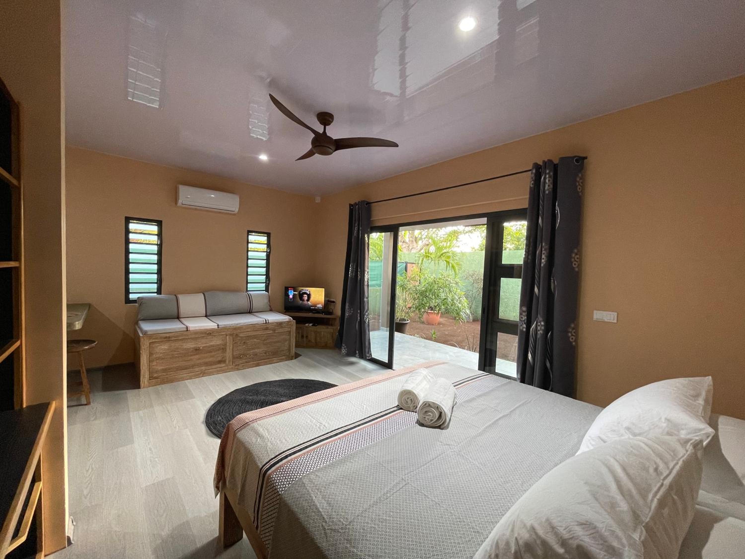 One-Bedroom House photo 3