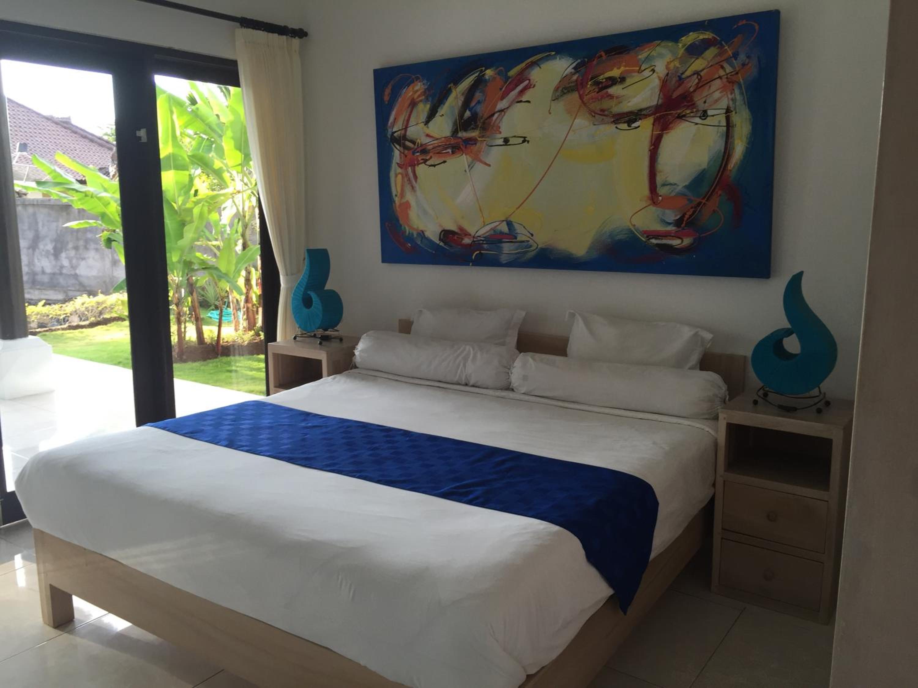 Villa - Beach Front - Photo 35
