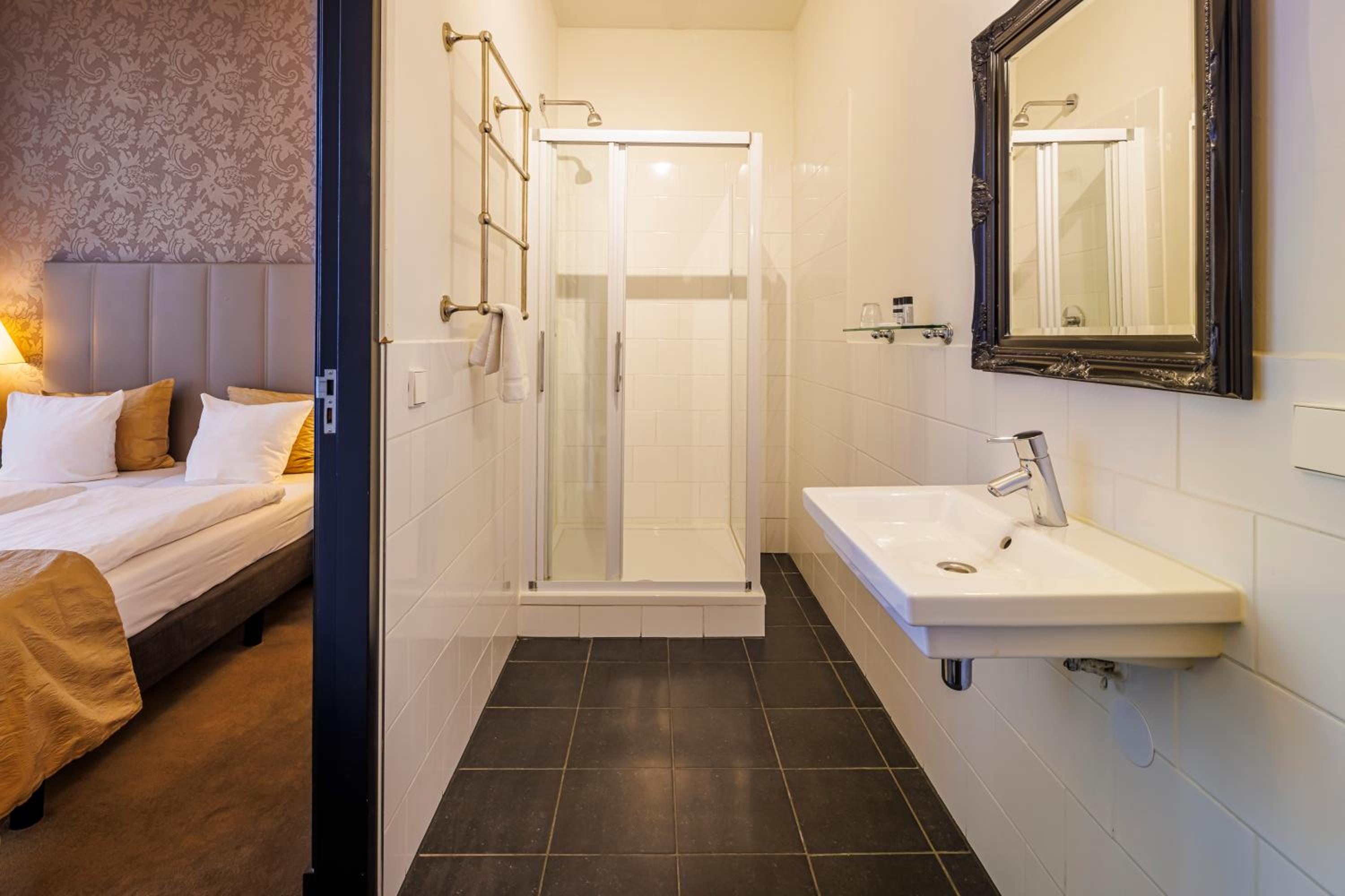 Deluxe Double Room photo 3
