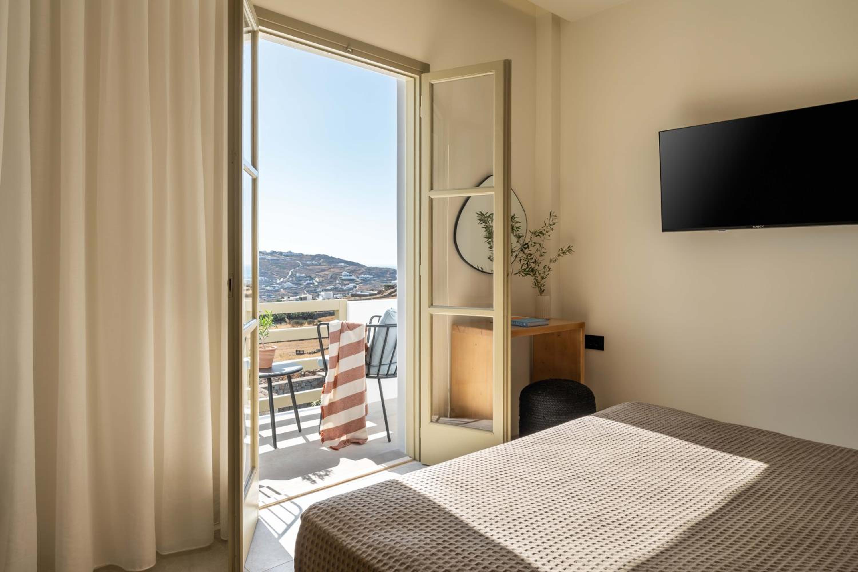 Deluxe Double Room with Sea View photo 3