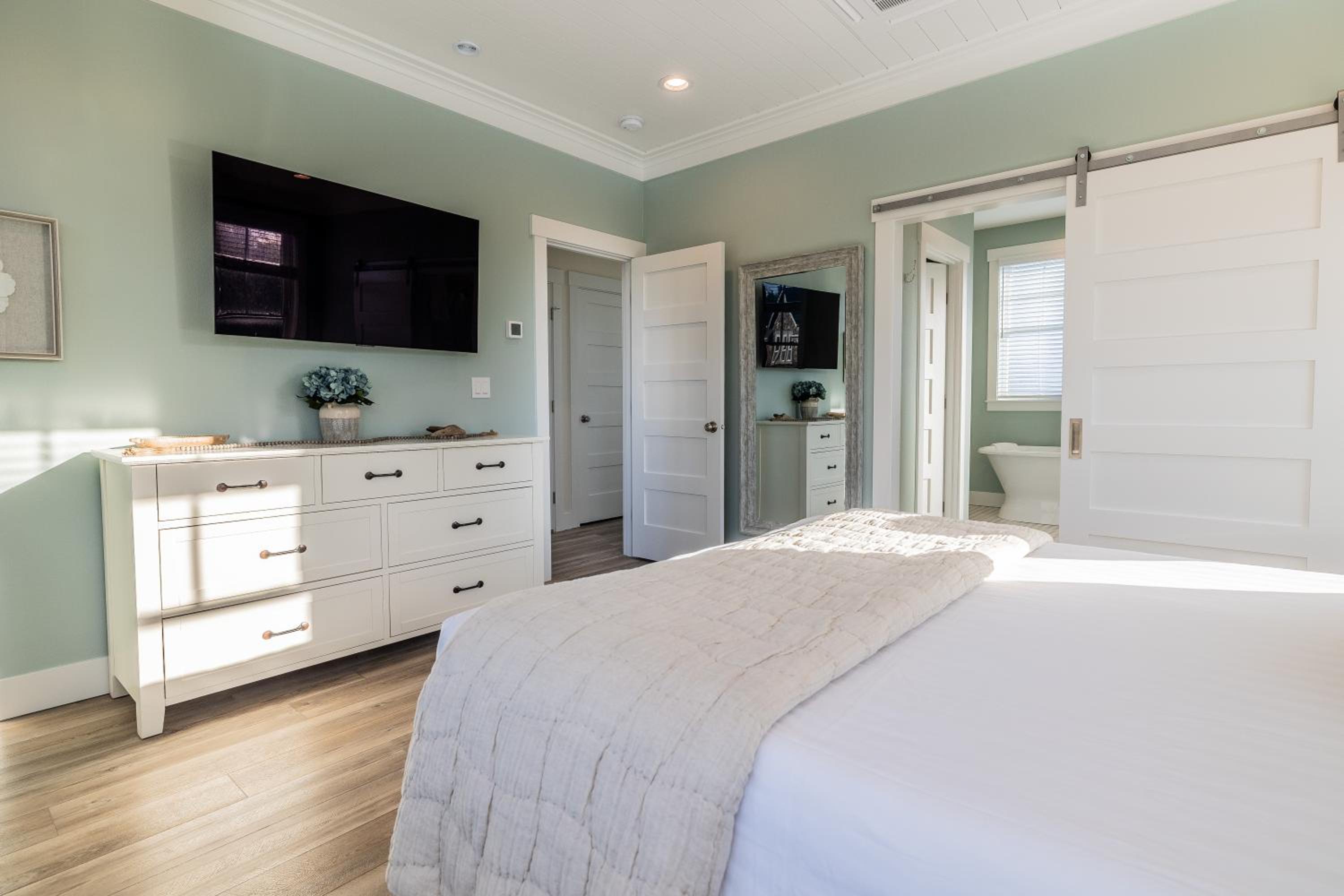 Four-Bedroom House photo 1