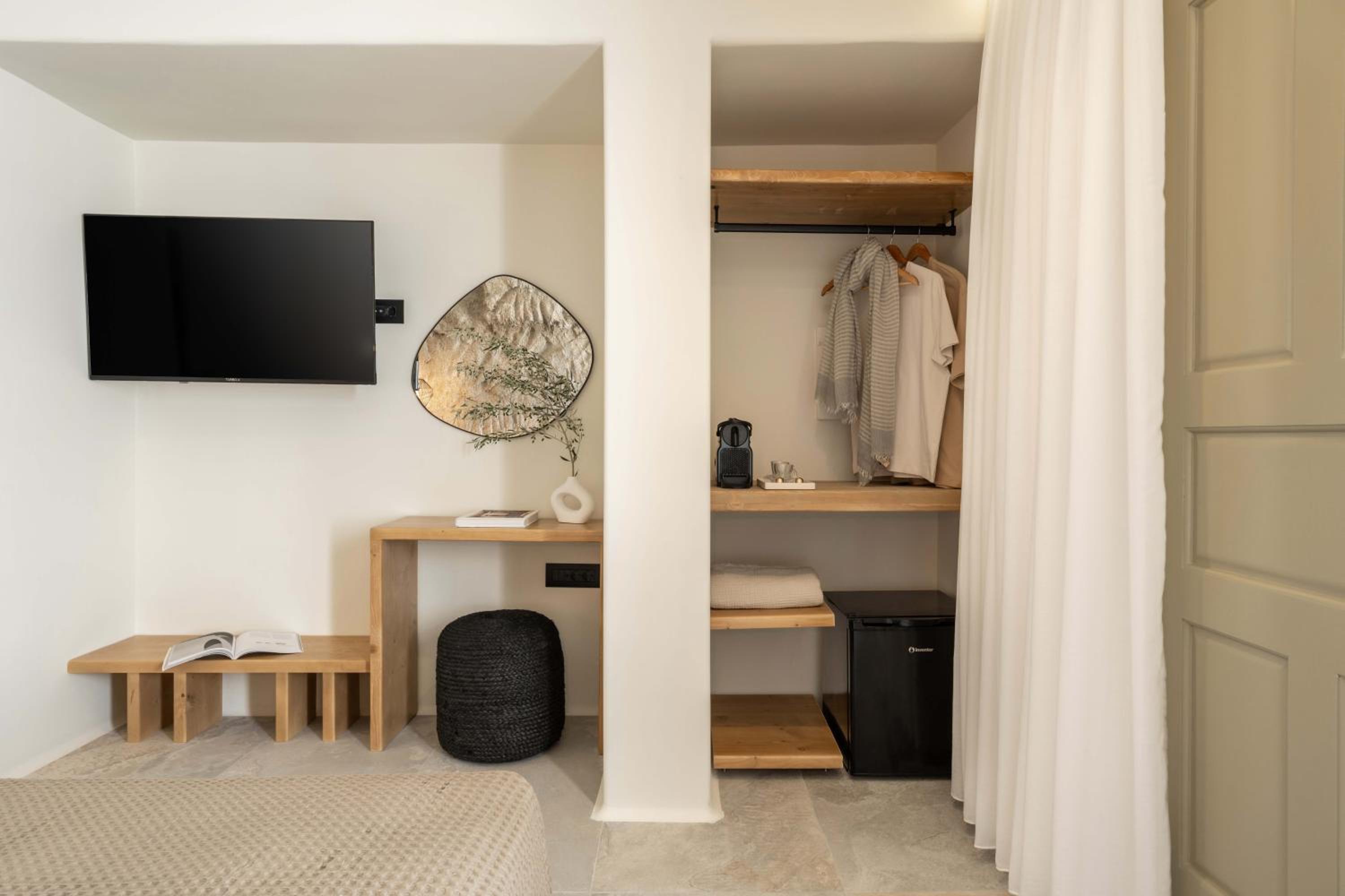 Superior King Room photo 1
