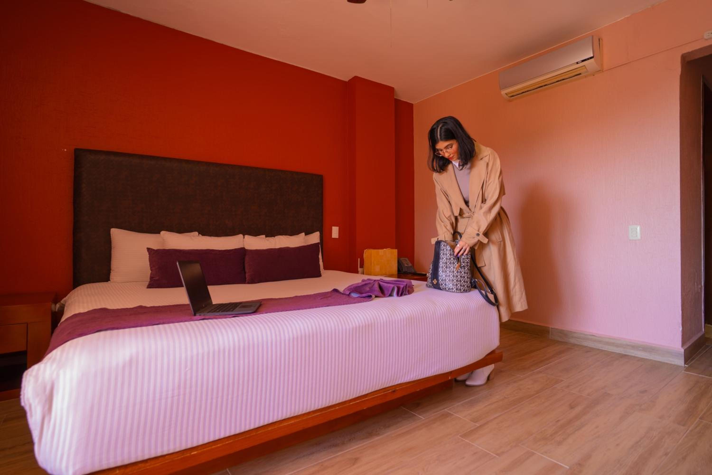 King Suite - Photo 4