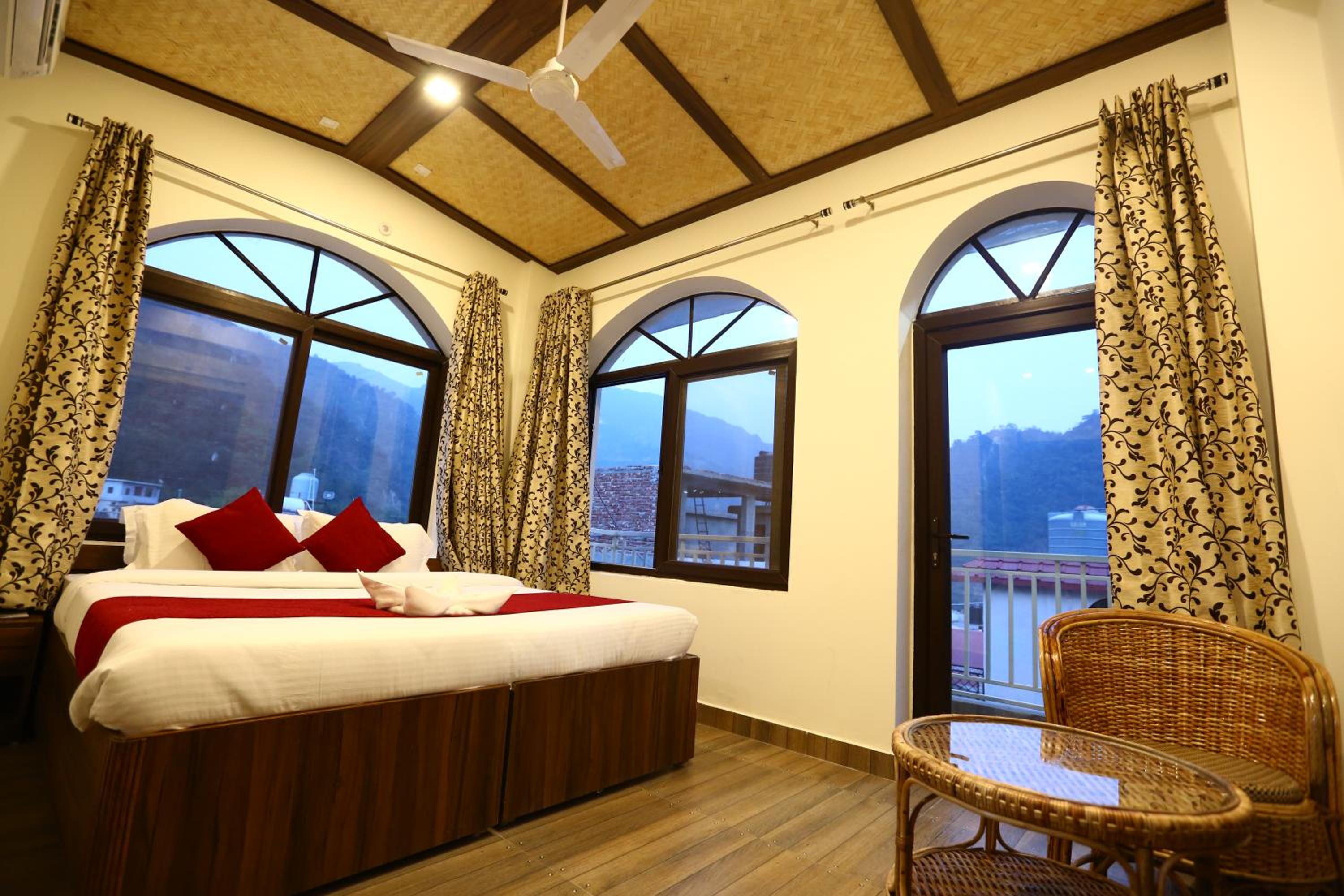 Superior Double or Twin Room - Photo 3