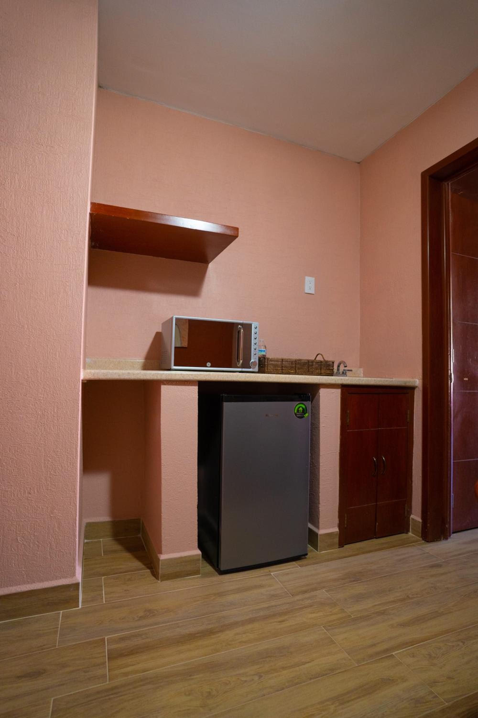 Double Suite with Two Double Beds - Photo 4