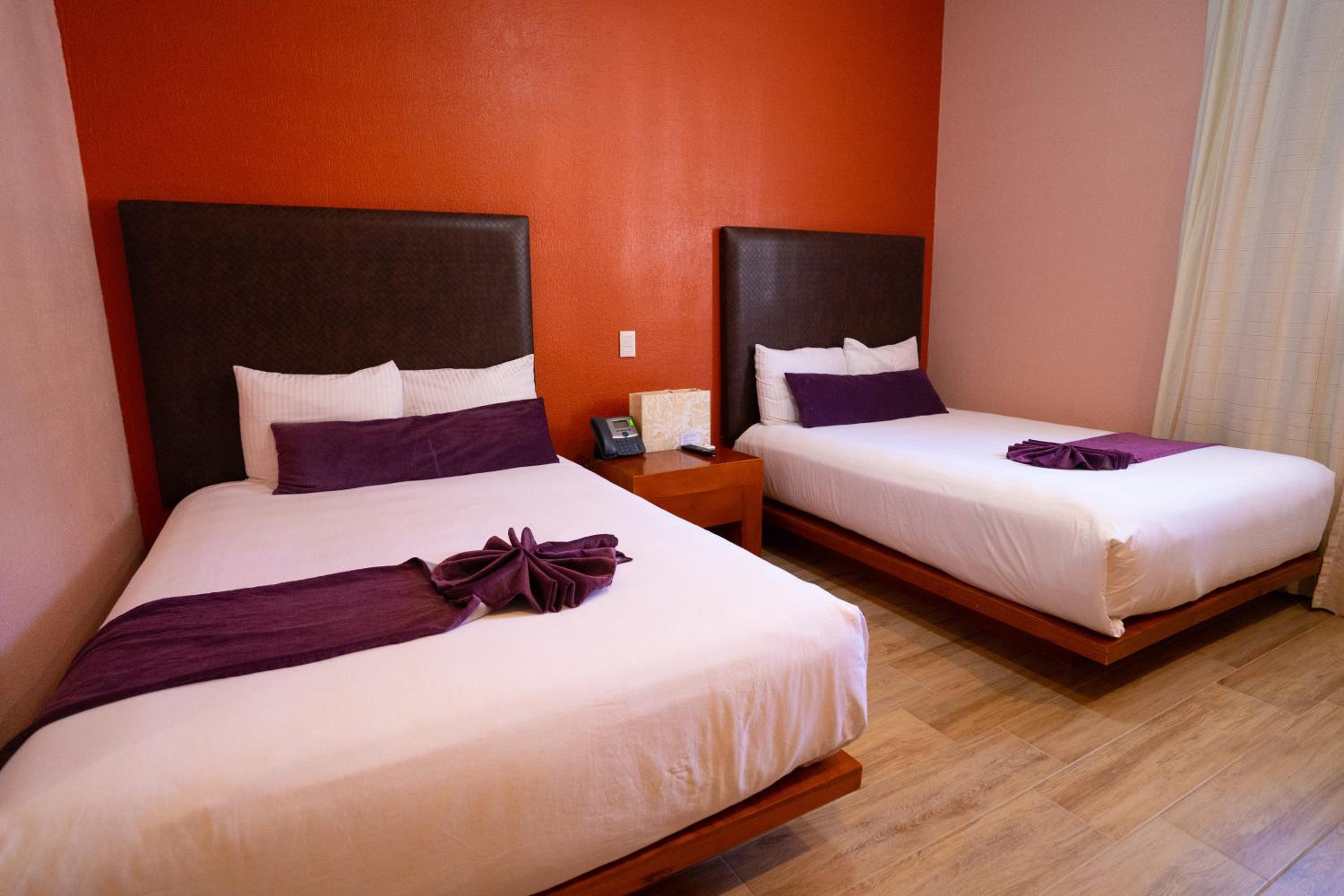 Double Suite with Two Double Beds - Photo 2