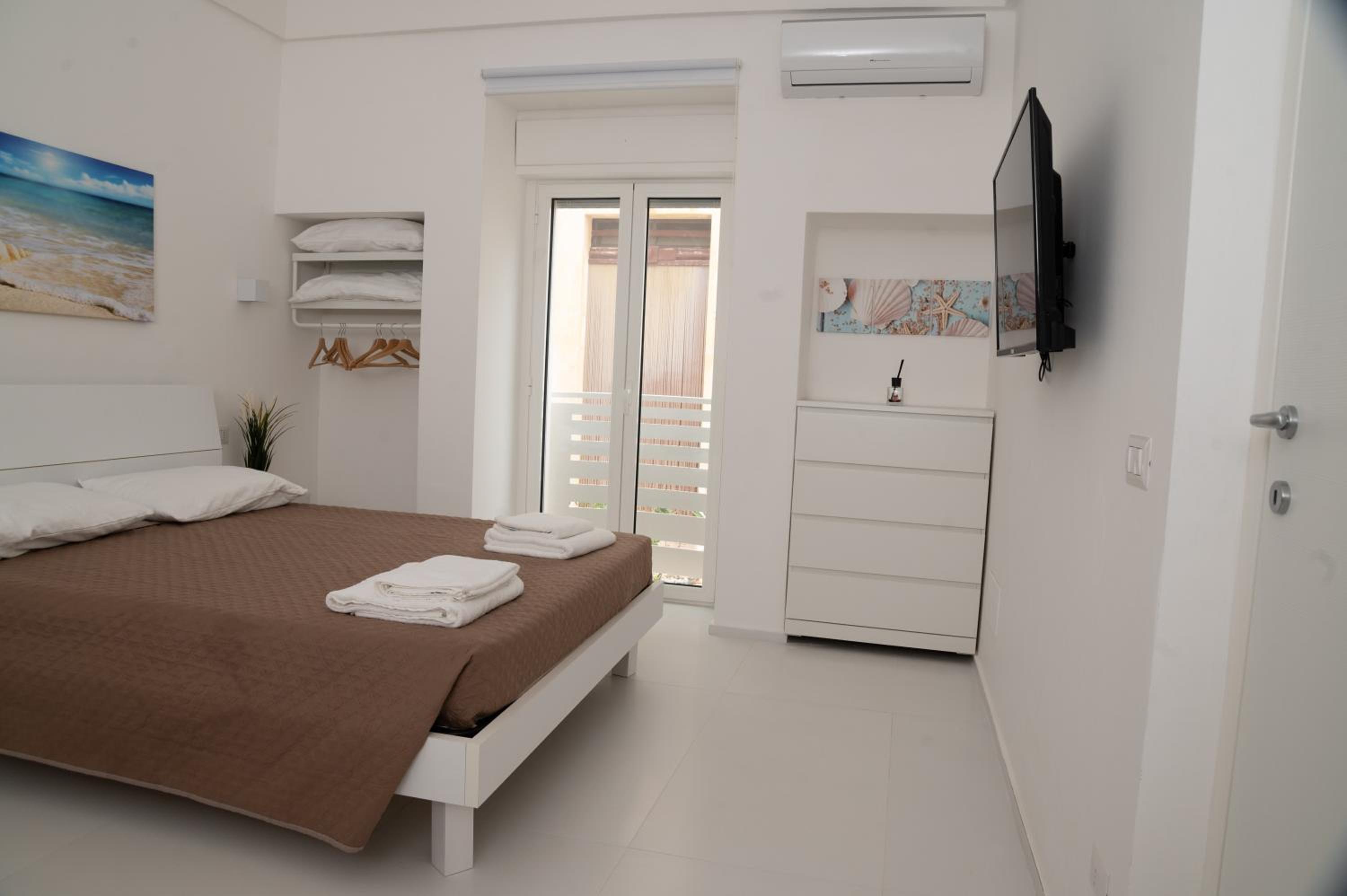 One-Bedroom Apartment With Garden View