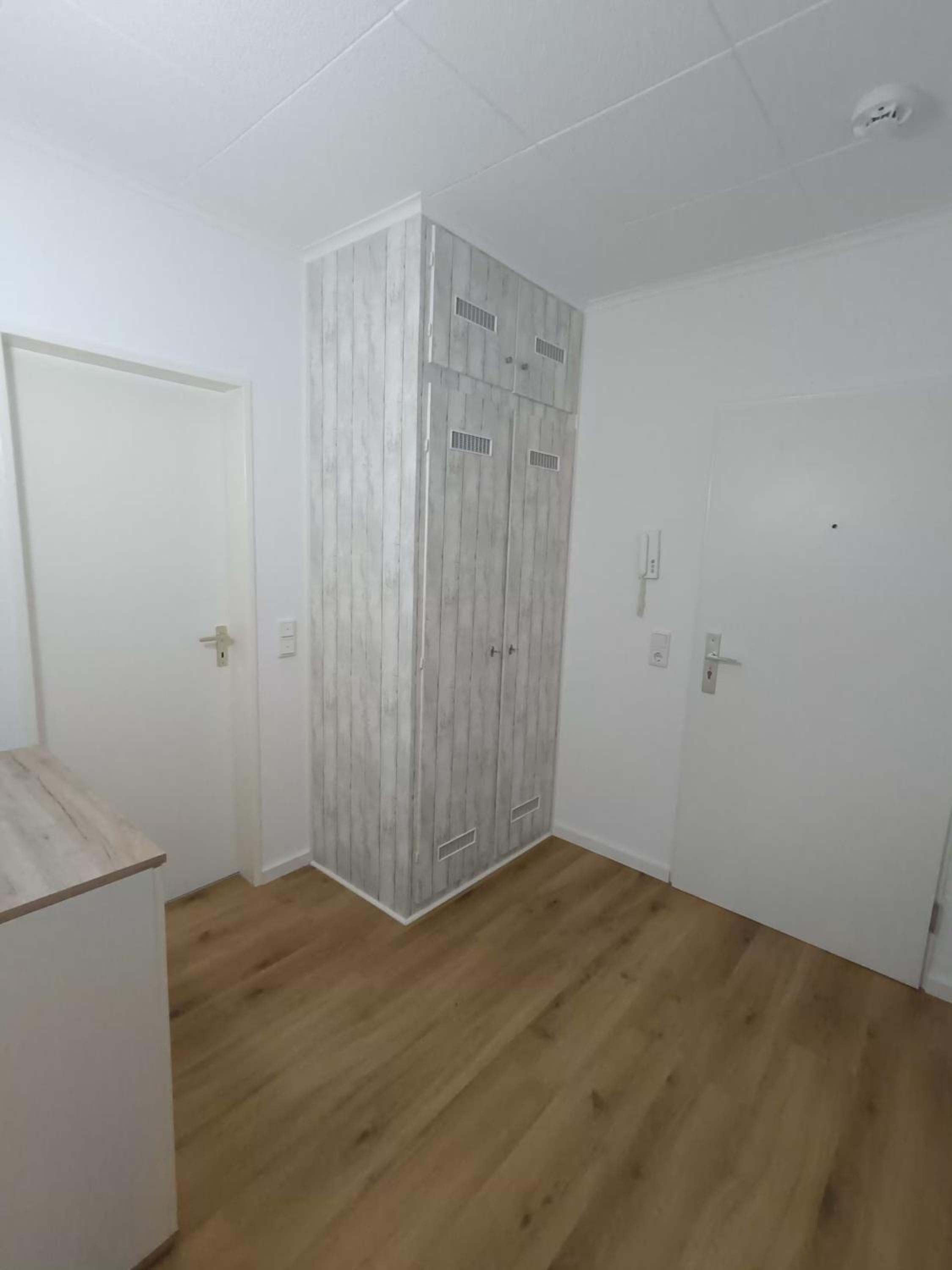 One-Bedroom Apartment photo 3