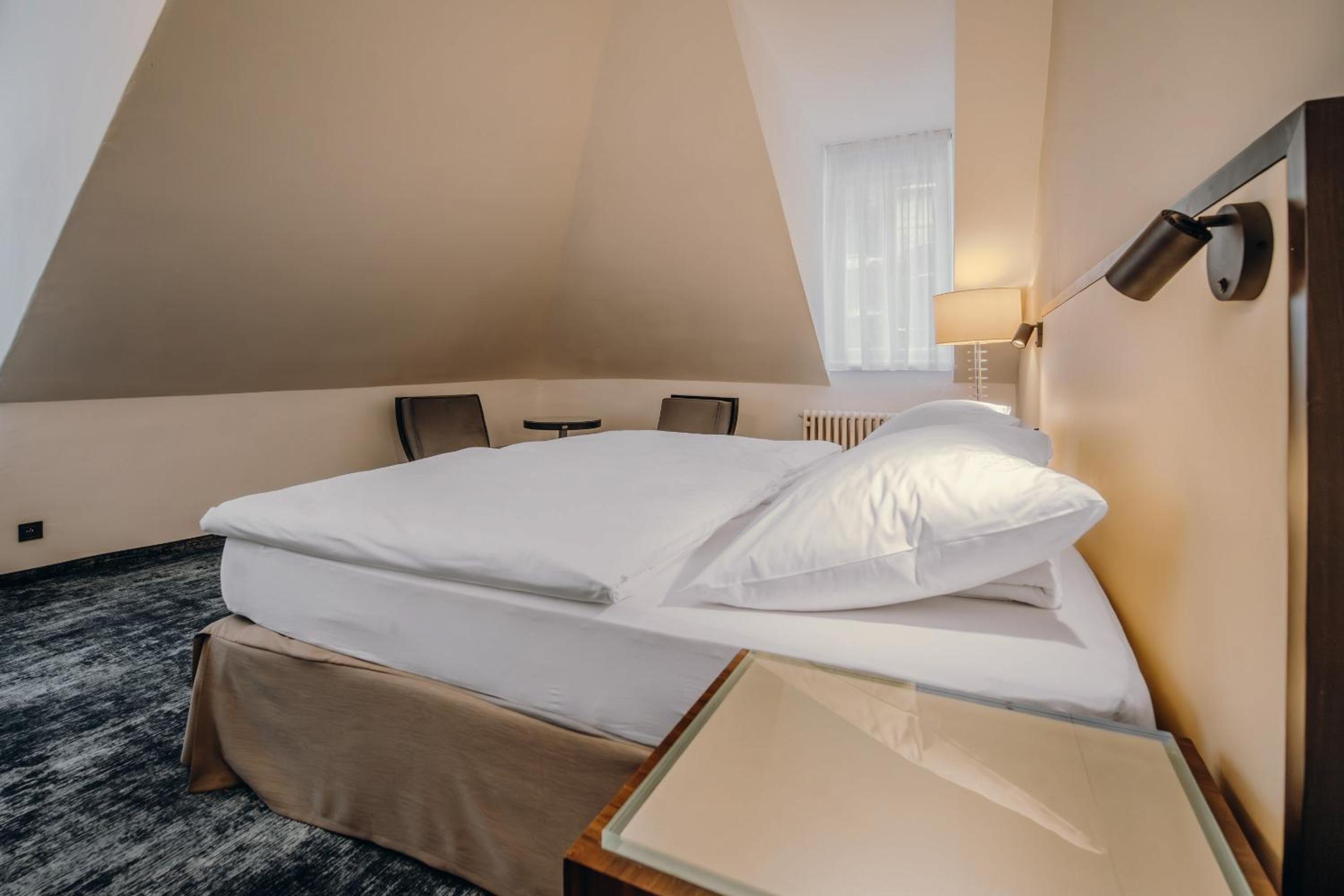 Deluxe Double Room - Photo 7