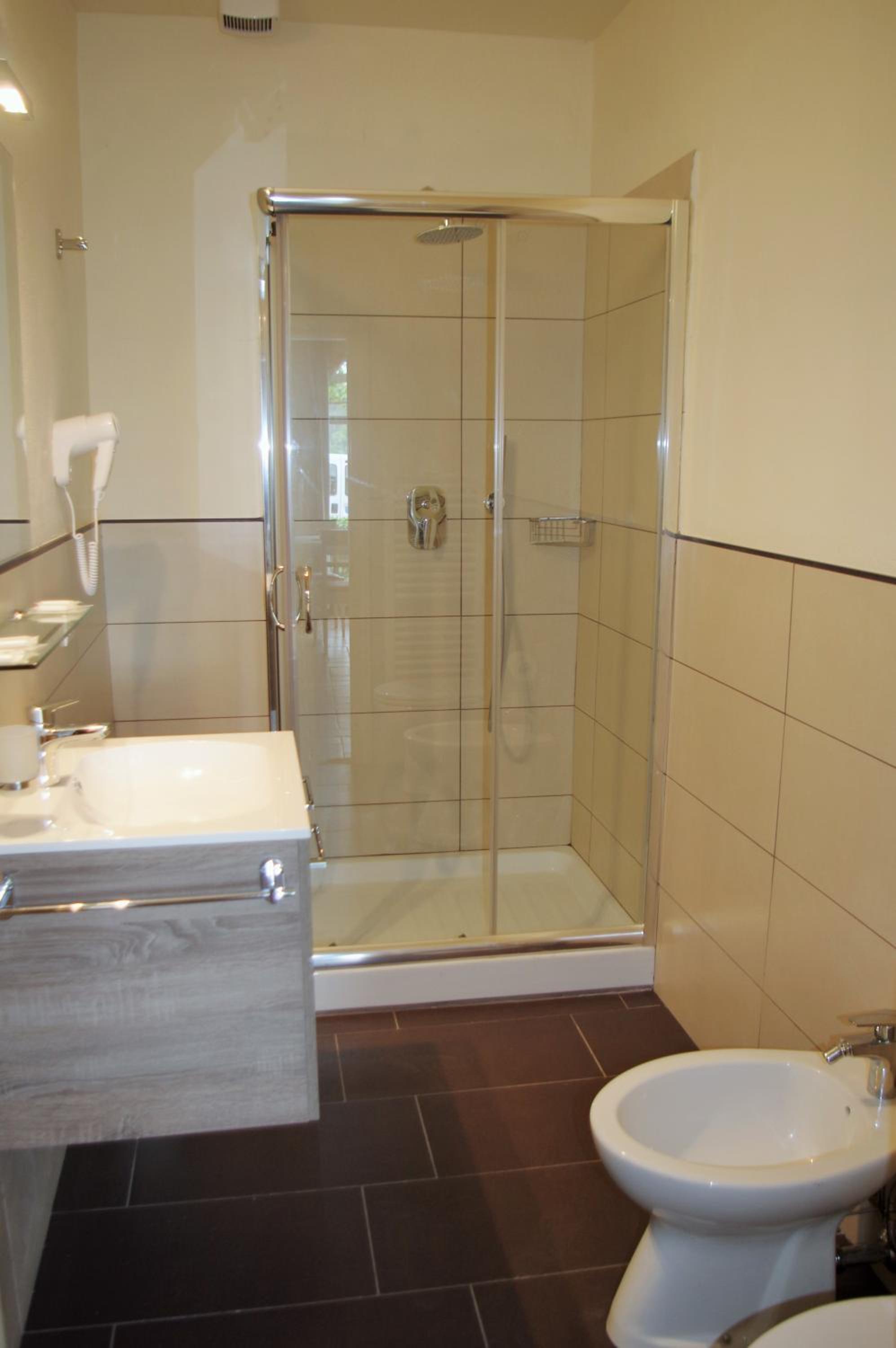 Two-Bedroom Apartment - Photo 3