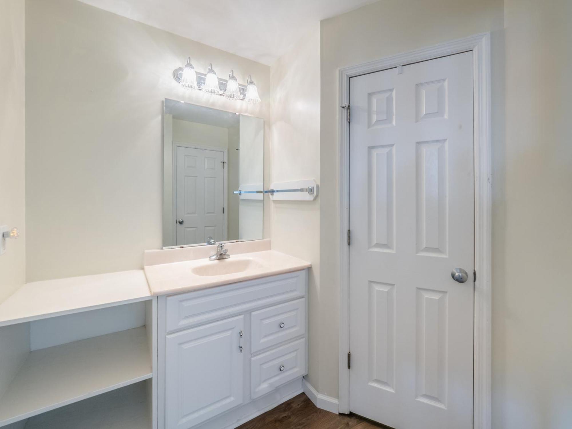 Four-Bedroom House photo 1