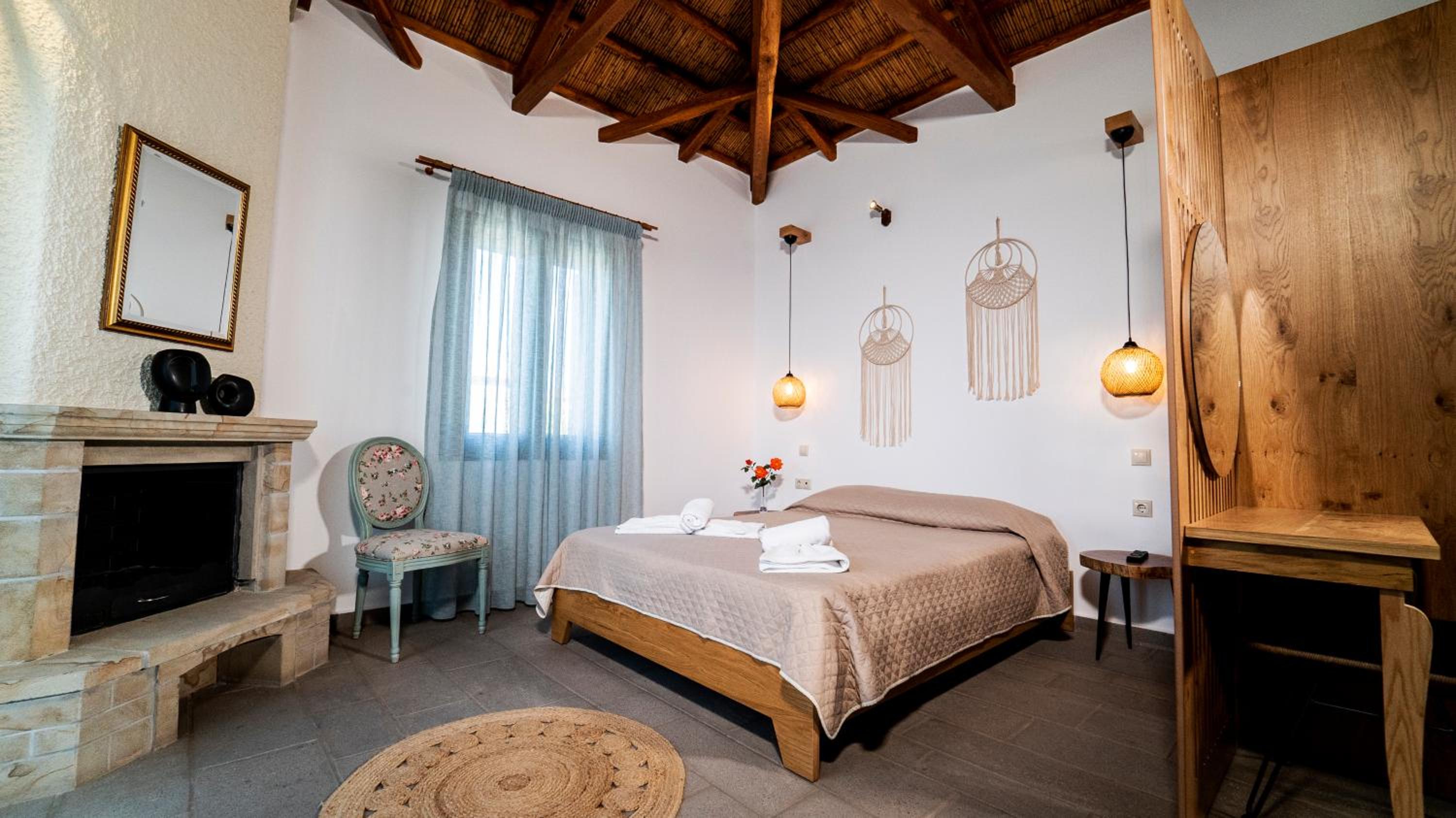 Deluxe Double or Twin Room with Sea View photo 1