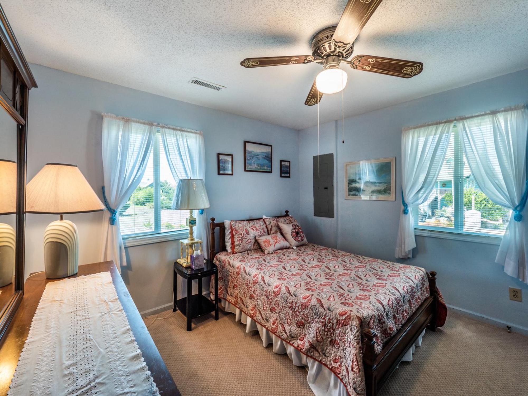 Three-Bedroom House photo 1