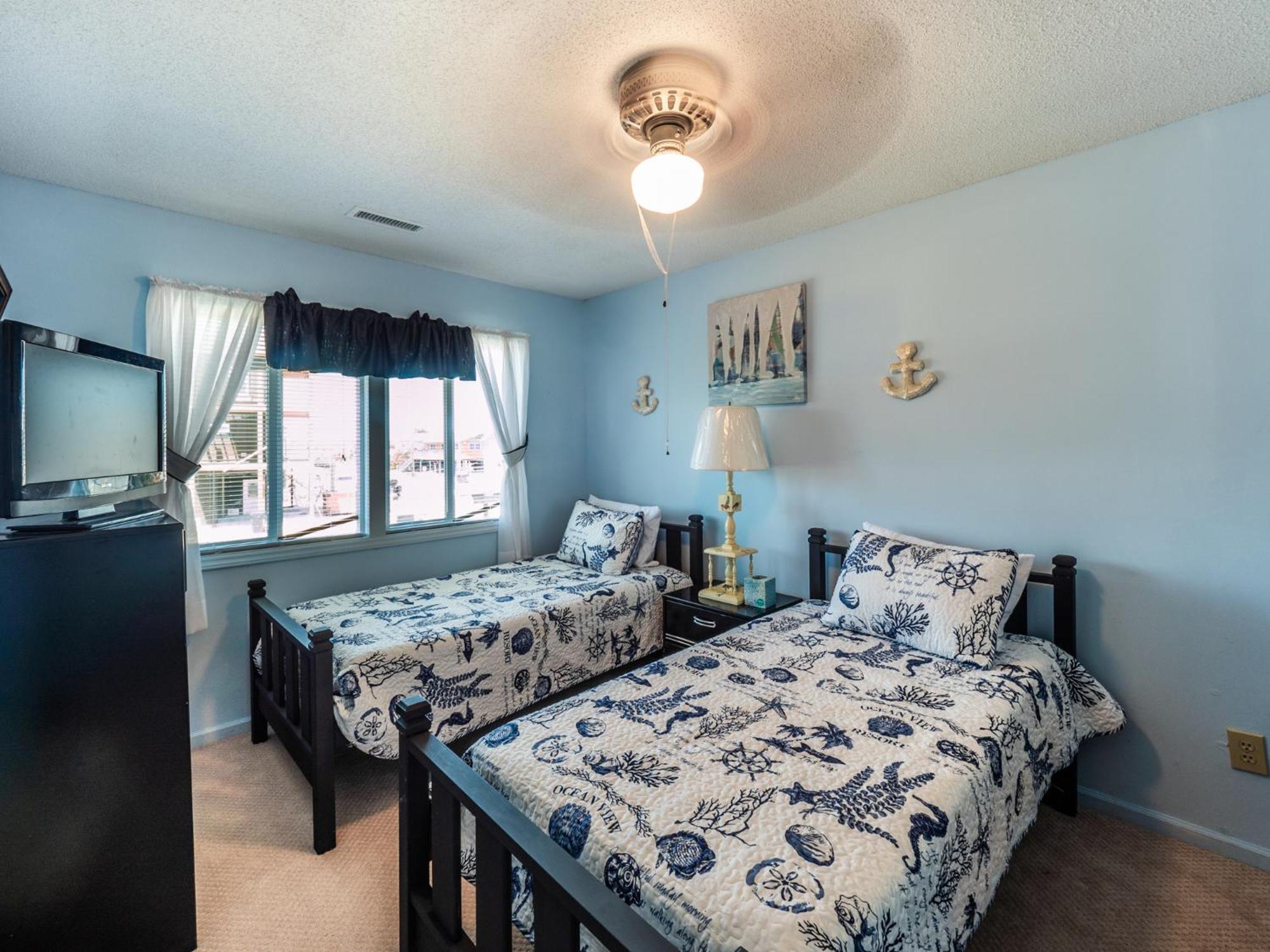 Three-Bedroom House photo 2