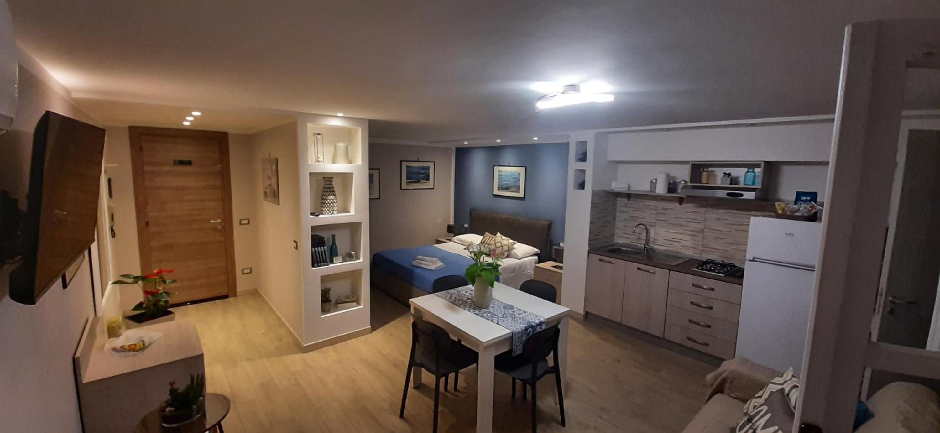 One-Bedroom Apartment