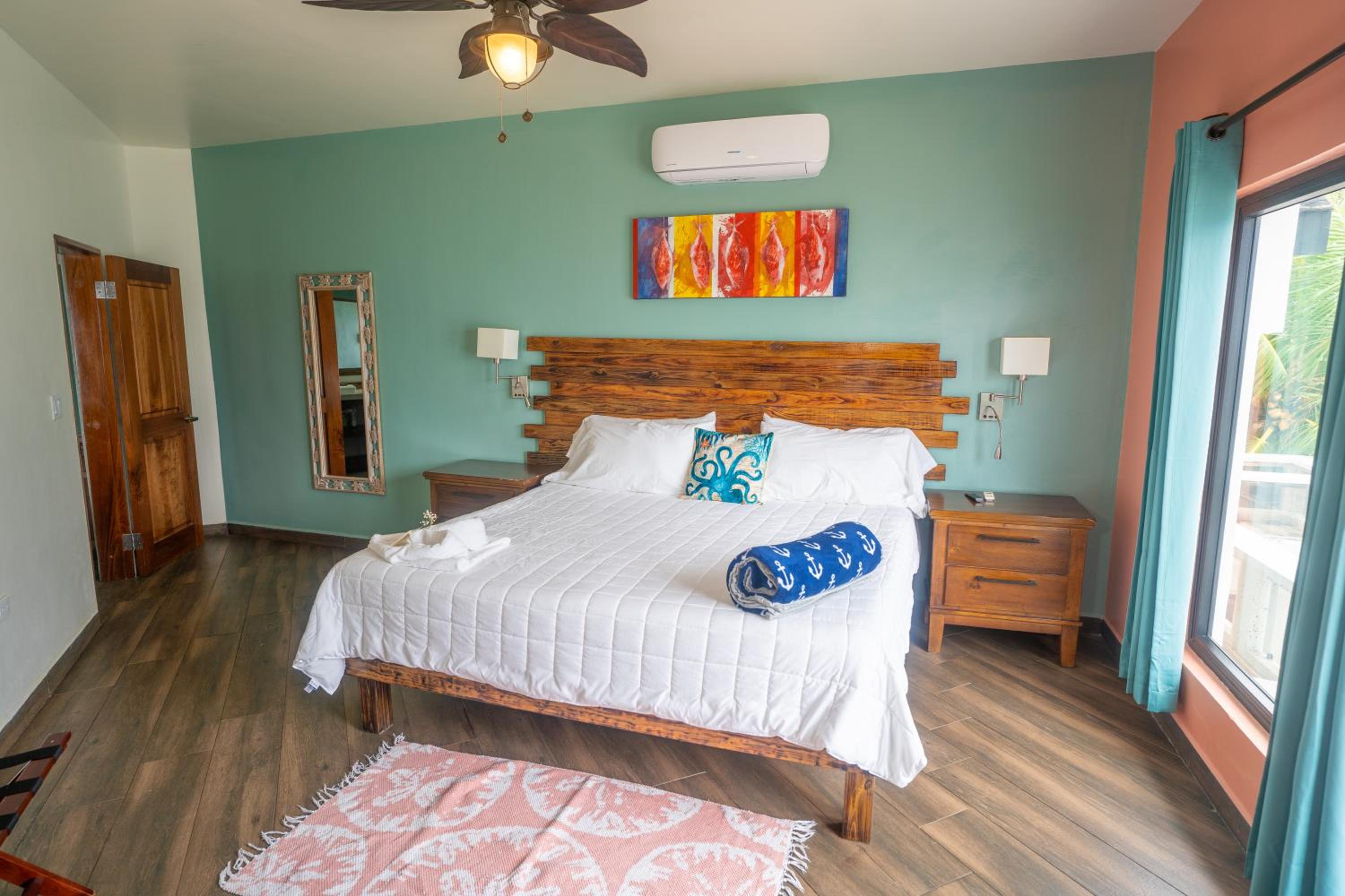 One-Bedroom Suite photo 1