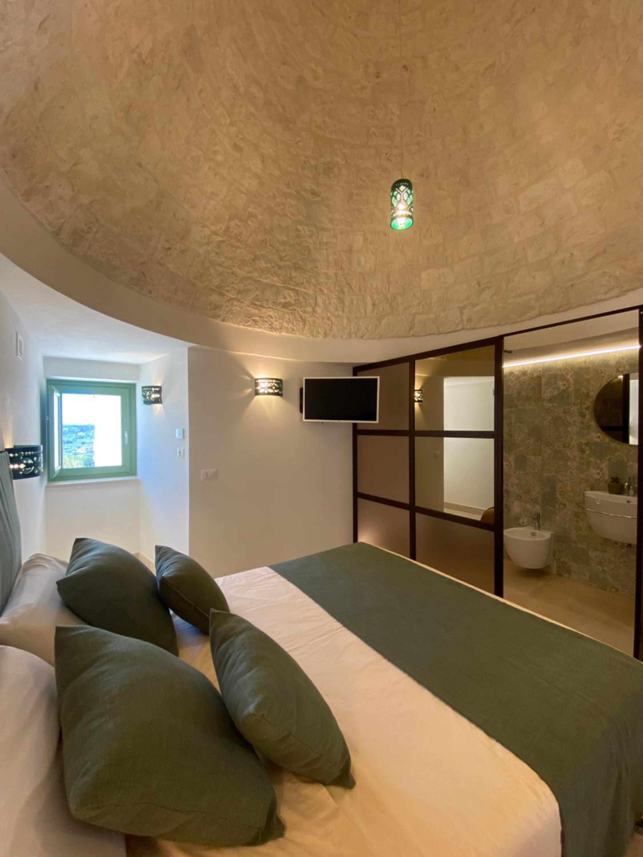 Large Double Room