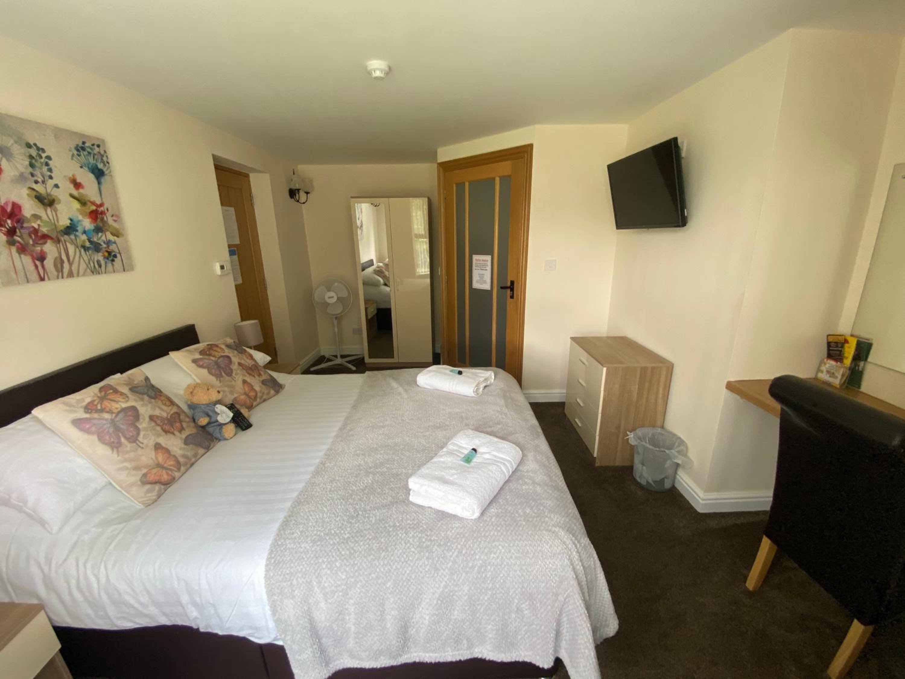 Double Room with Street View