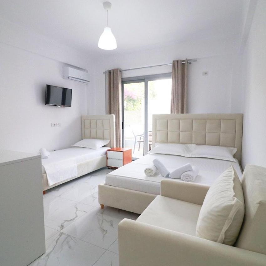 Triple Room with Balcony photo 3