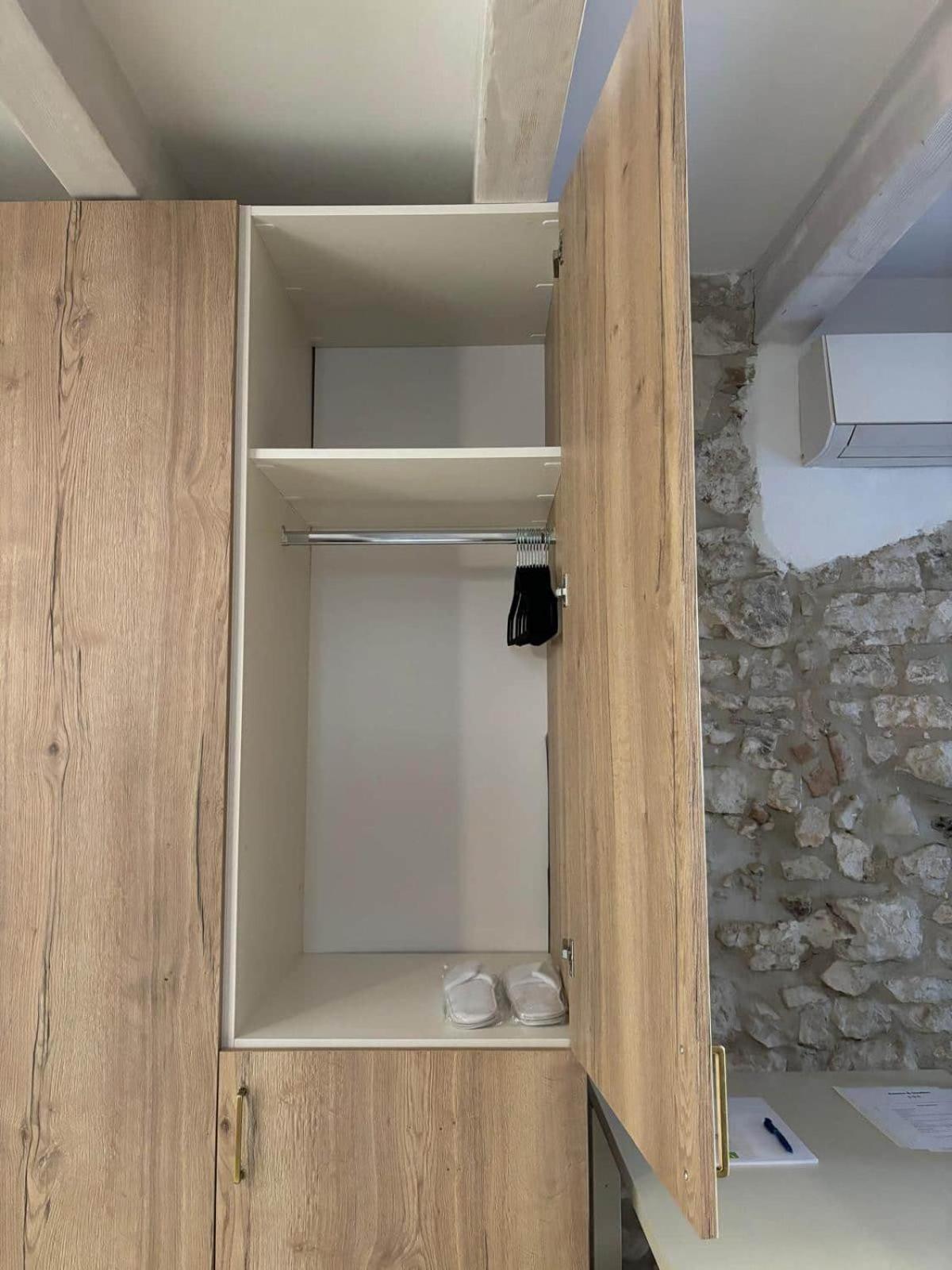 Studio Apartment with King Bed