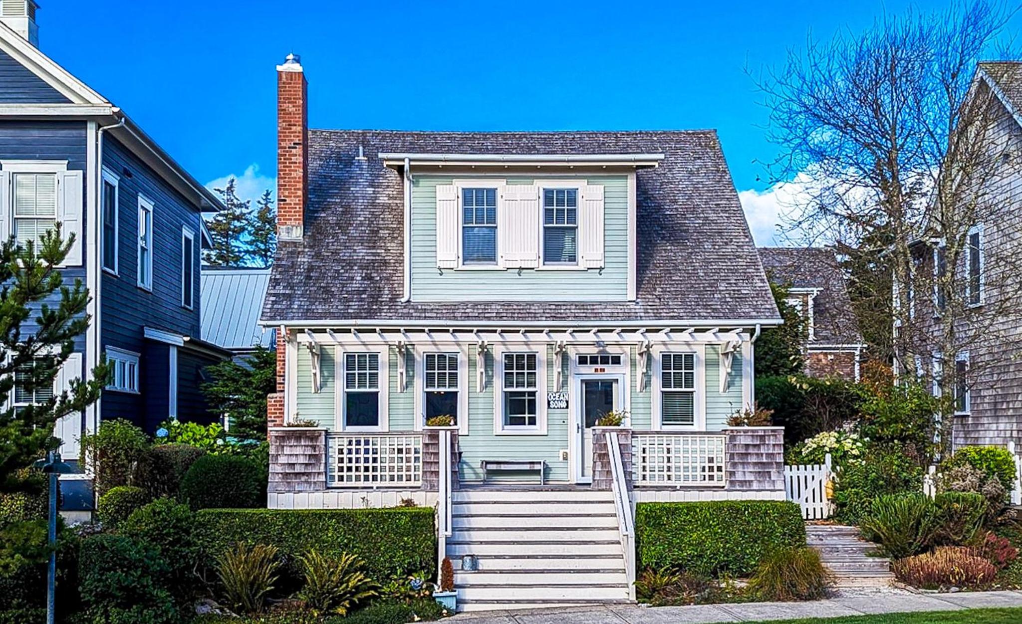 Four-Bedroom House photo 1