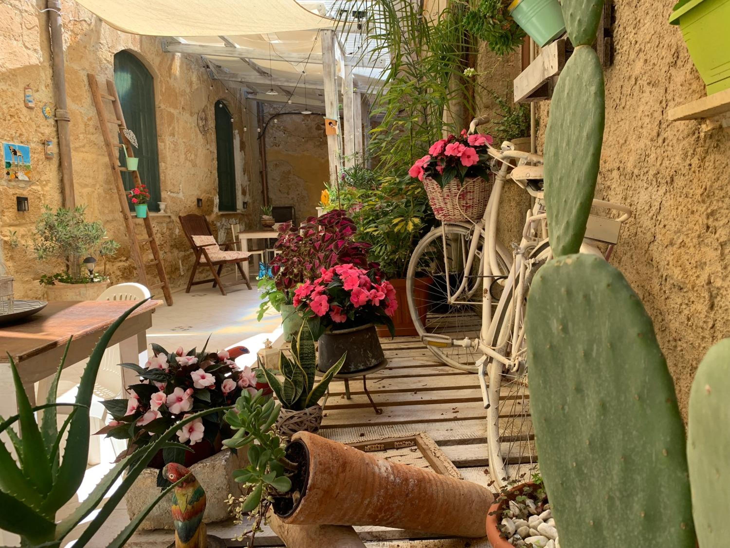 Two-Bedroom Apartment with Balcony and Terrace photo 1
