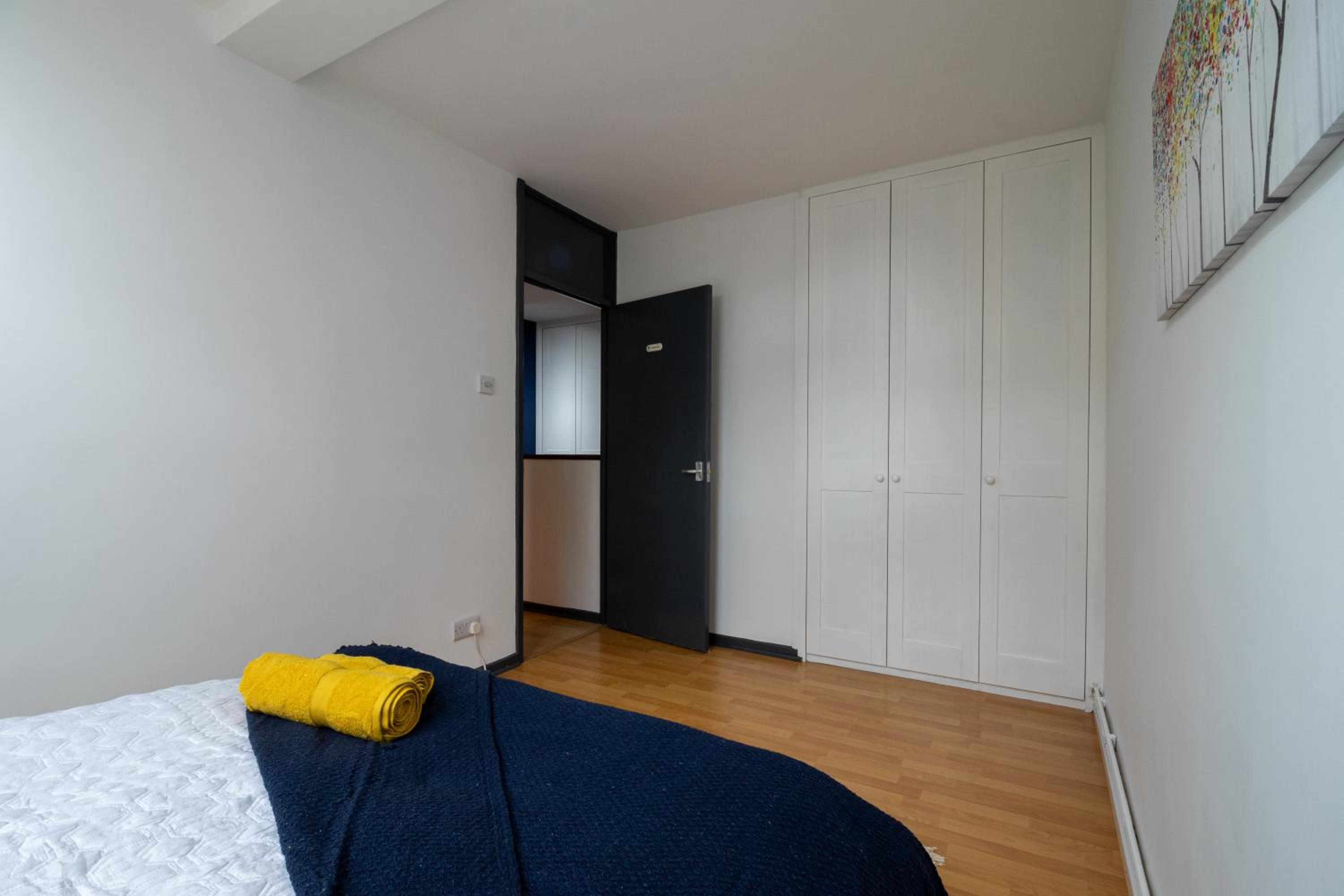 Three-Bedroom Apartment photo 1