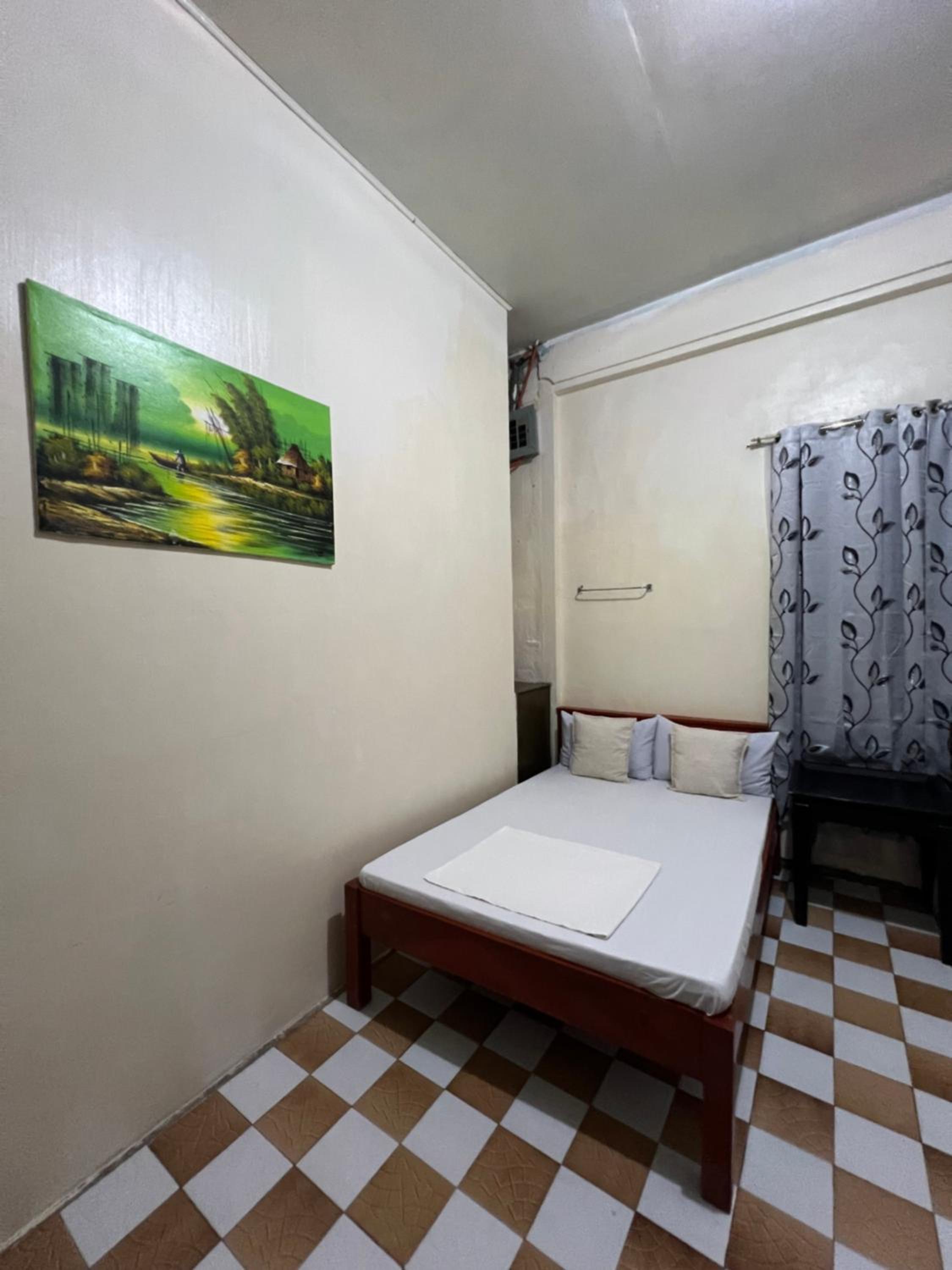 Two-Bedroom House photo 3