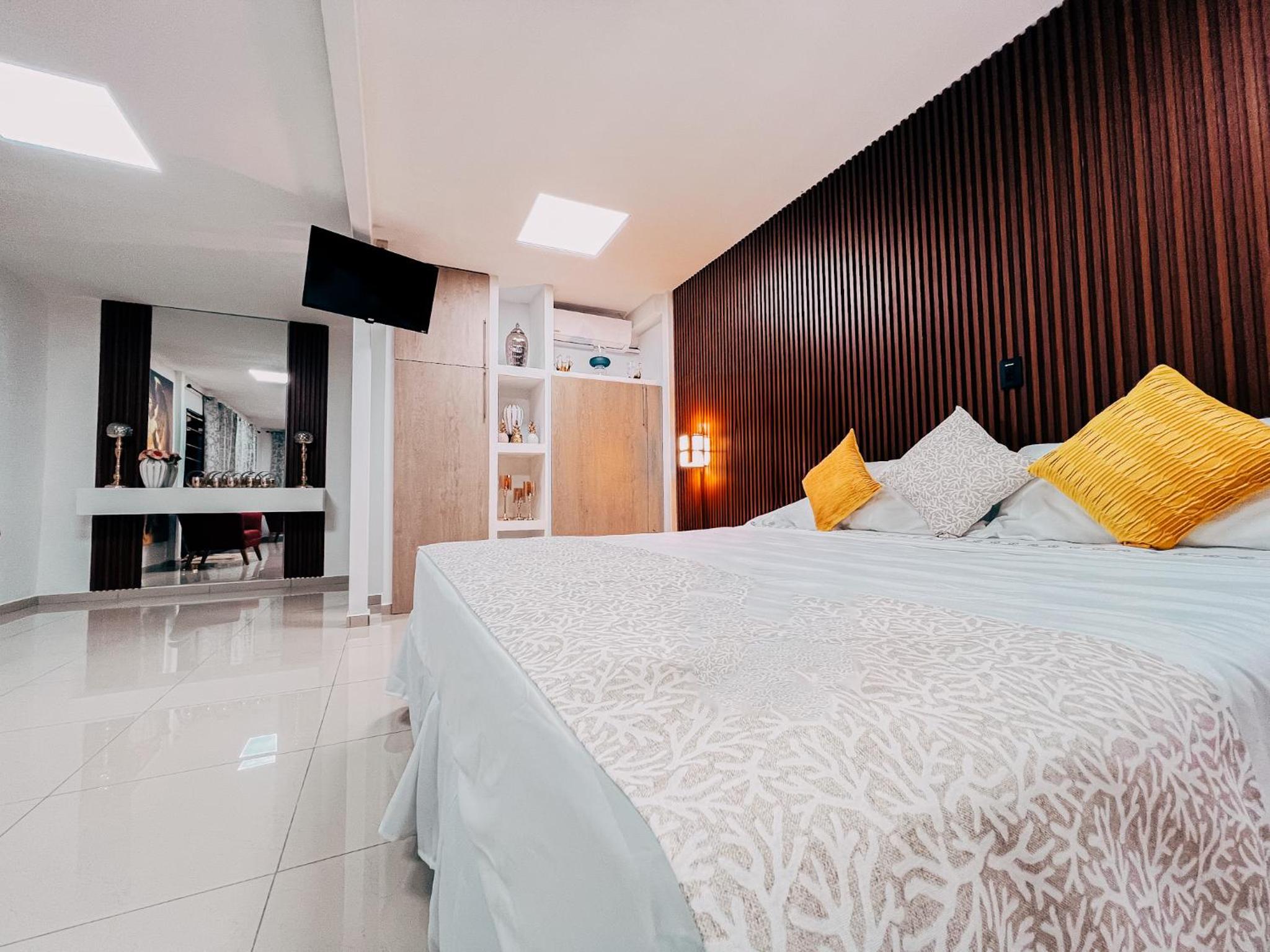 Superior King Room